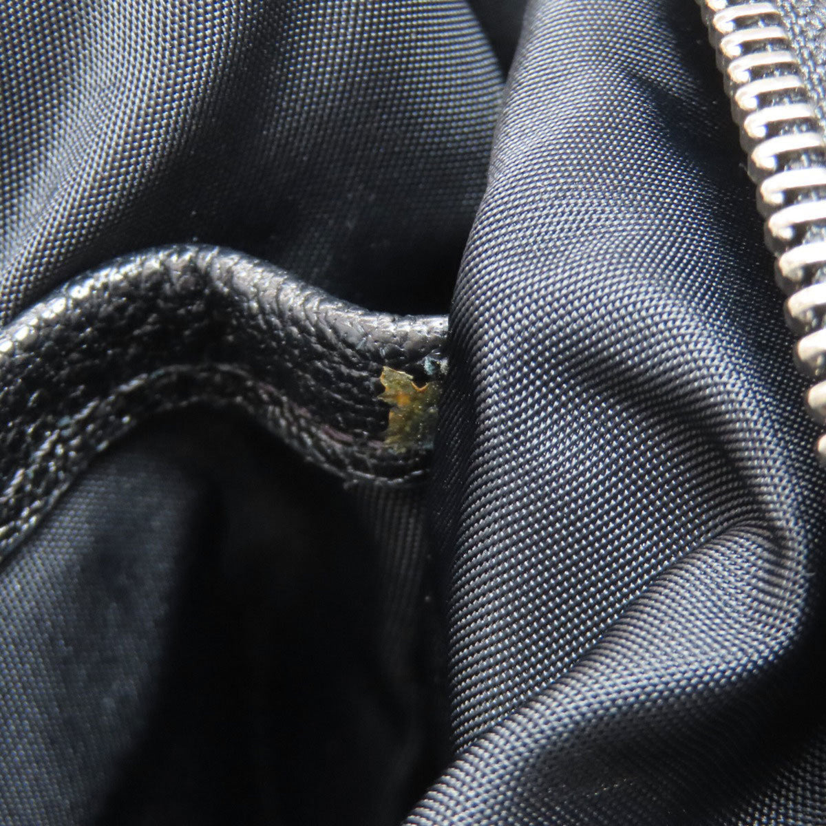Burberry Black Nylon Tote Bag (Pre-Owned)