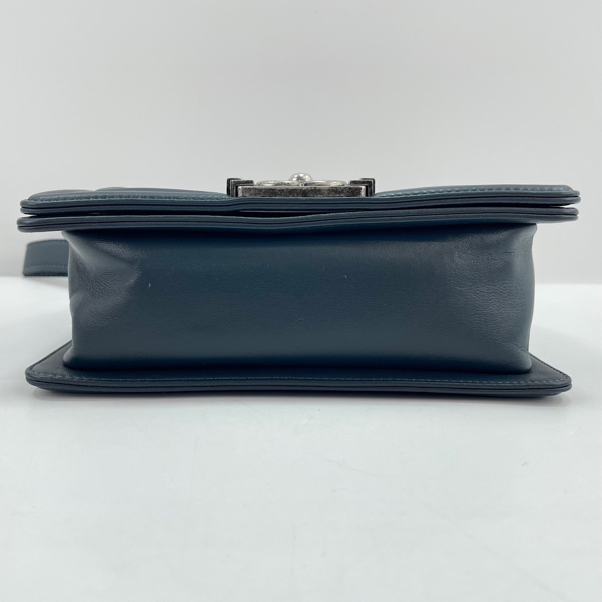 Chanel Blue Shoulder Bag (Pre-Owned)