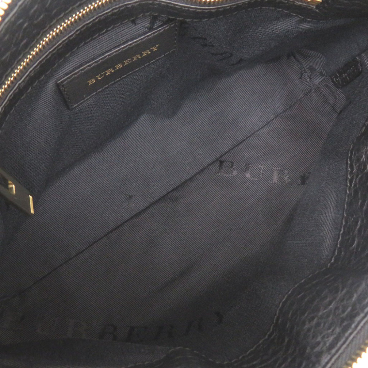 Burberry Black Leather Shoulder Bag (Pre-Owned)