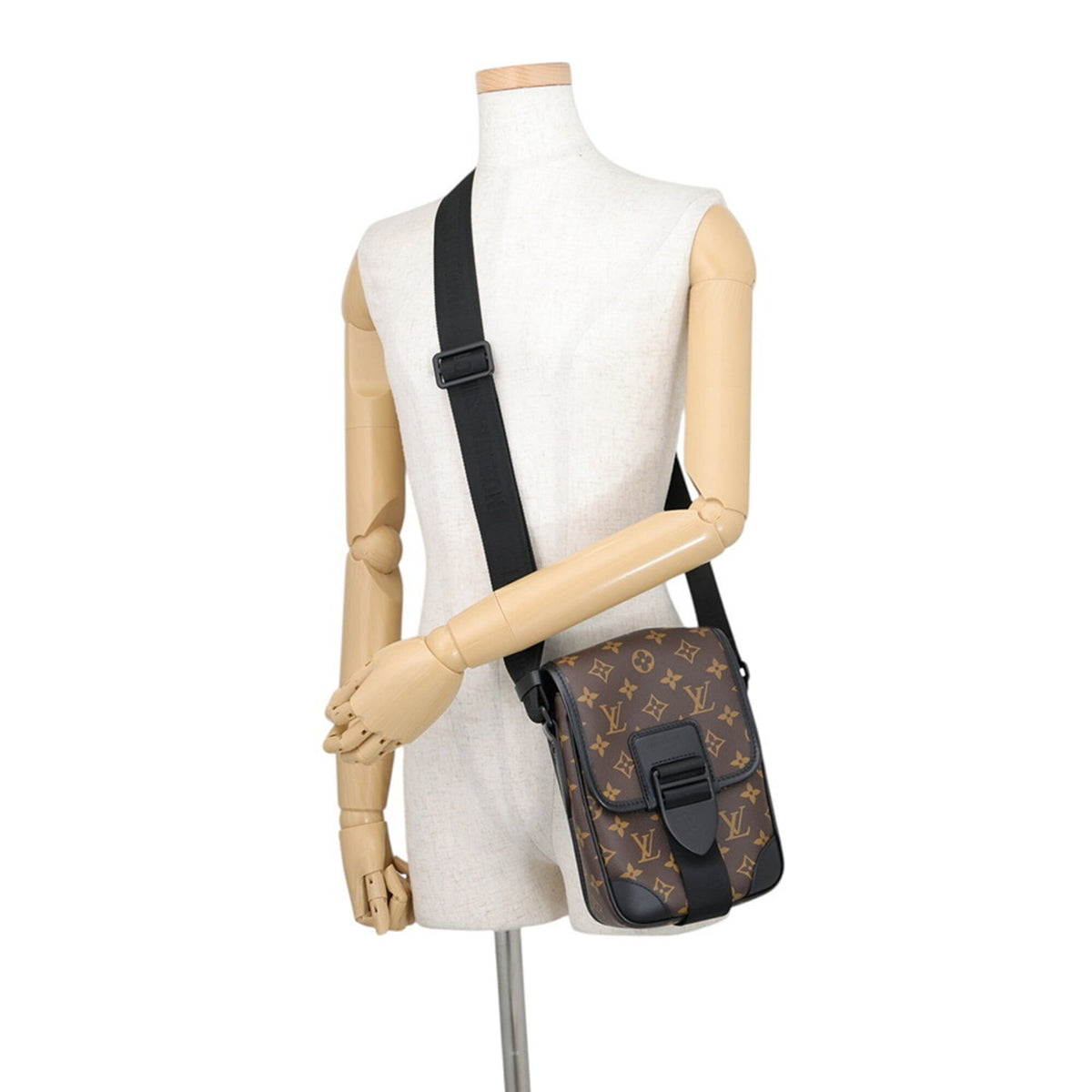 Louis Vuitton Black Monogram Macassar Noir Monogram Handbag Shoulder Bag (Pre-Owned)