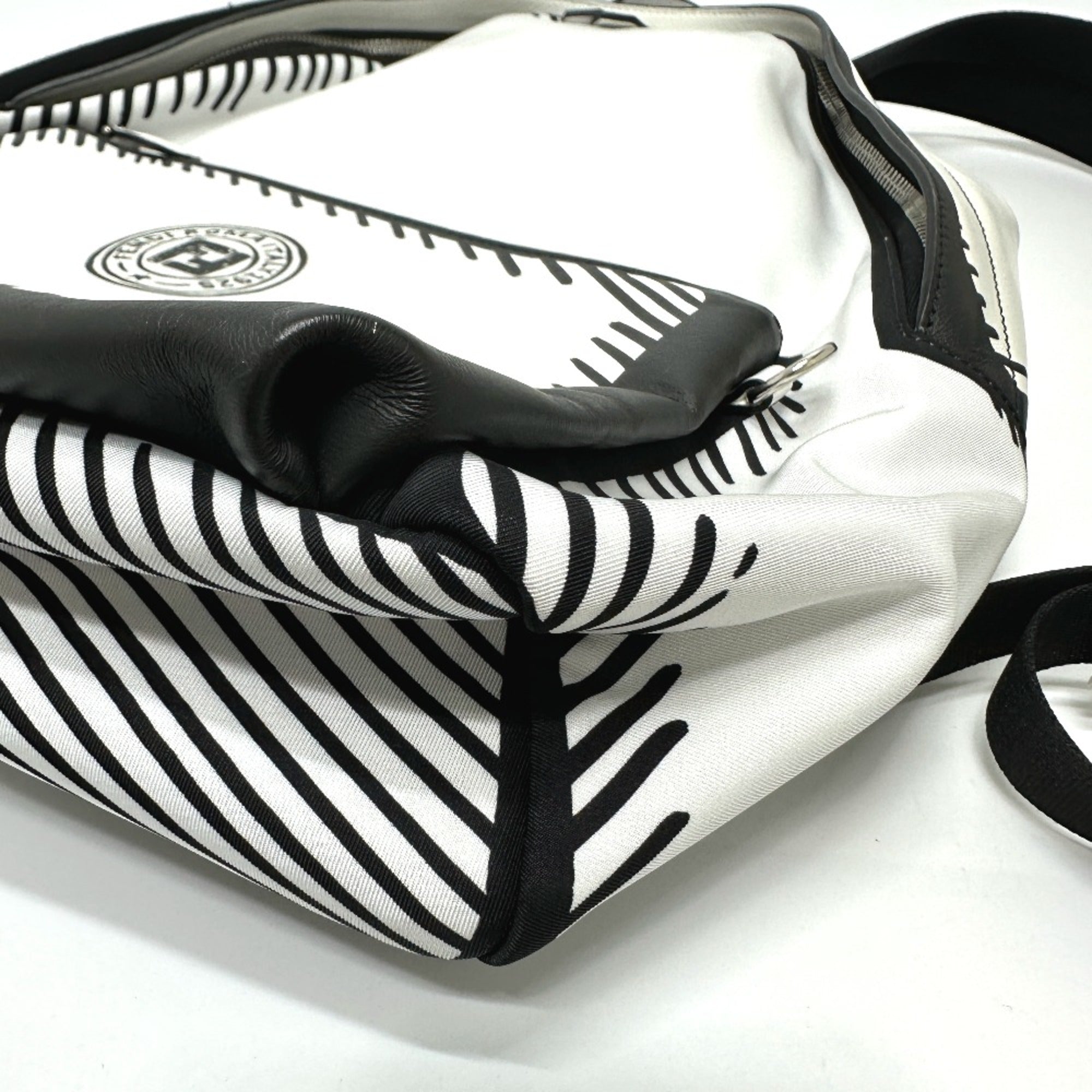 Fendi White Other Backpack (Pre-Owned)