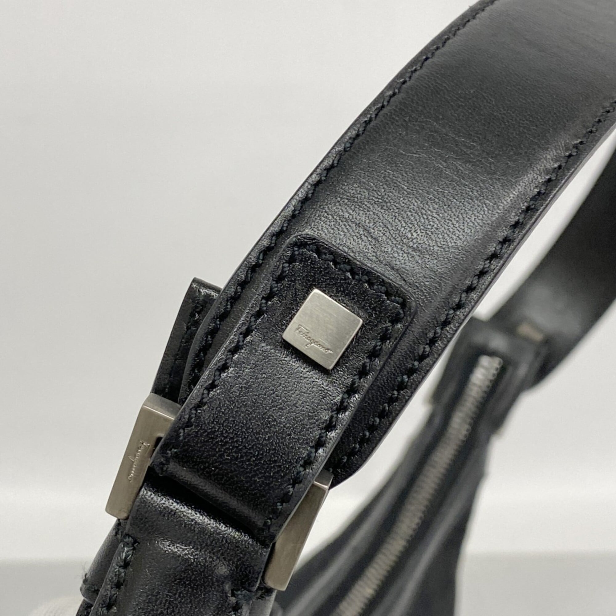 Salvatore Ferragamo Black Canvas Shoulder Bag (Pre-Owned)