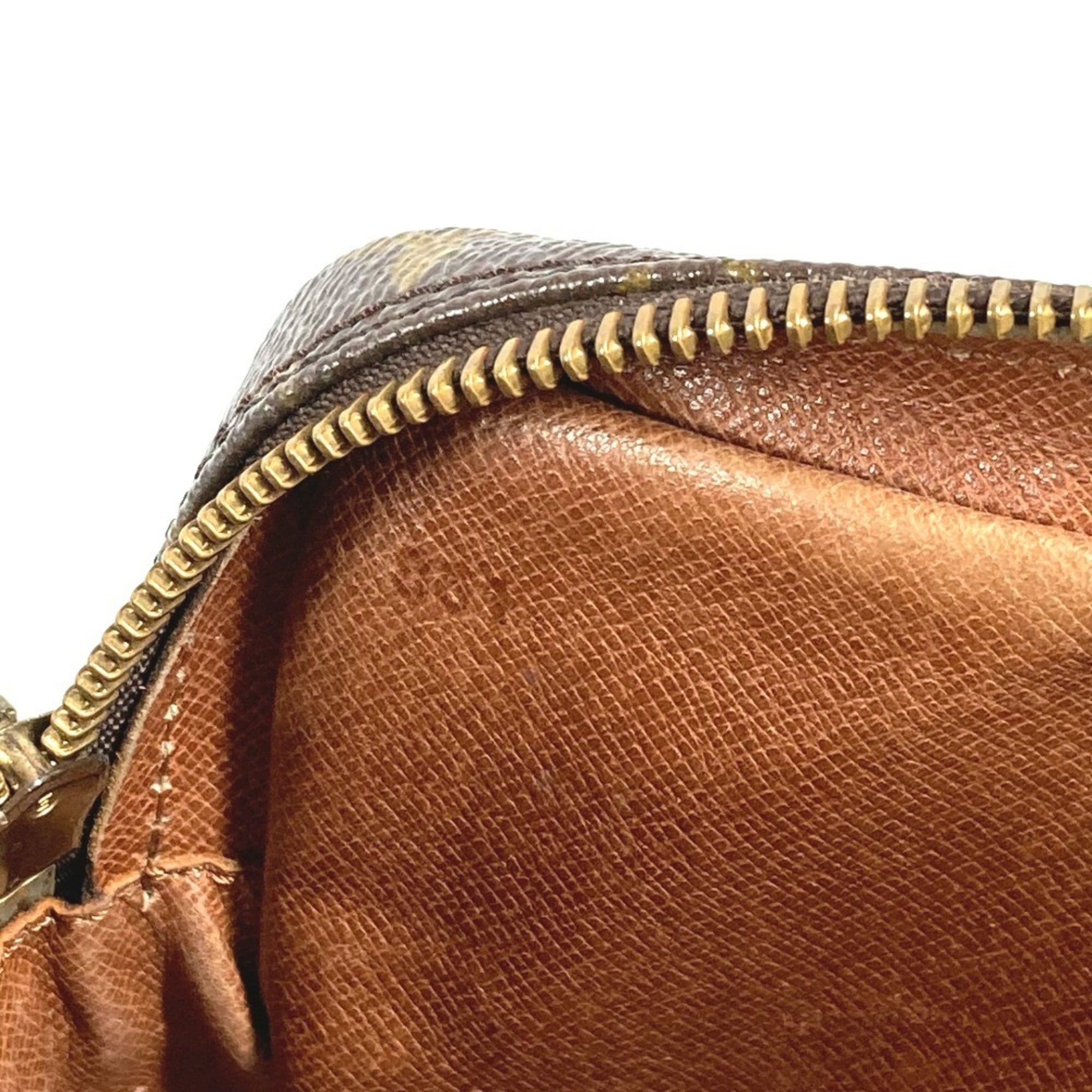 Louis Vuitton Brown Monogram Monogram Pochette Shoulder Bag (Pre-Owned)
