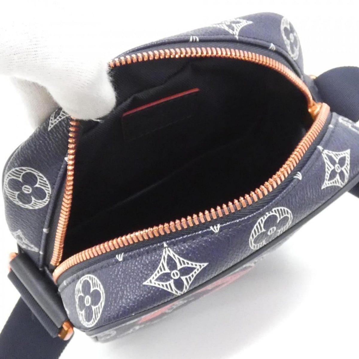 Louis Vuitton Blue Coated Canvas Shoulder Bag (Pre-Owned)
