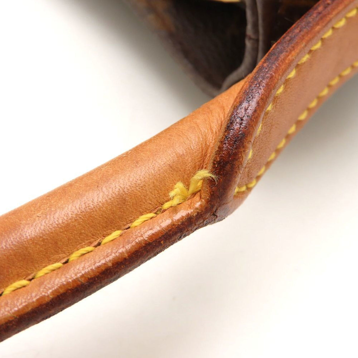 Louis Vuitton Brown Monogram Monogram Shoulder Bag (Pre-Owned)
