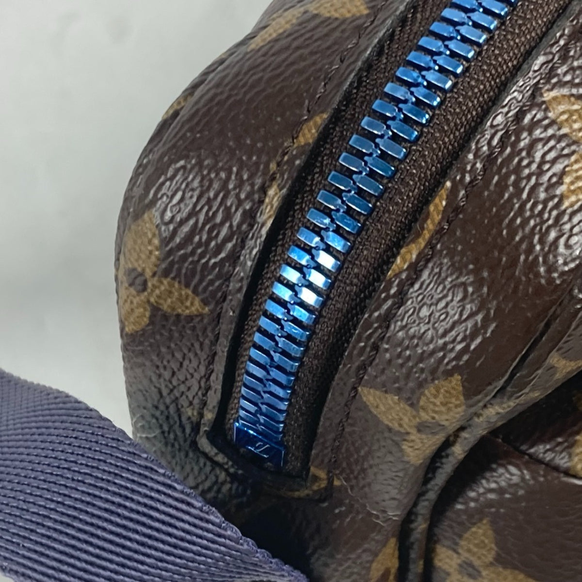 Louis Vuitton Blue Brown Monogram Shoulder Bag (Pre-Owned)