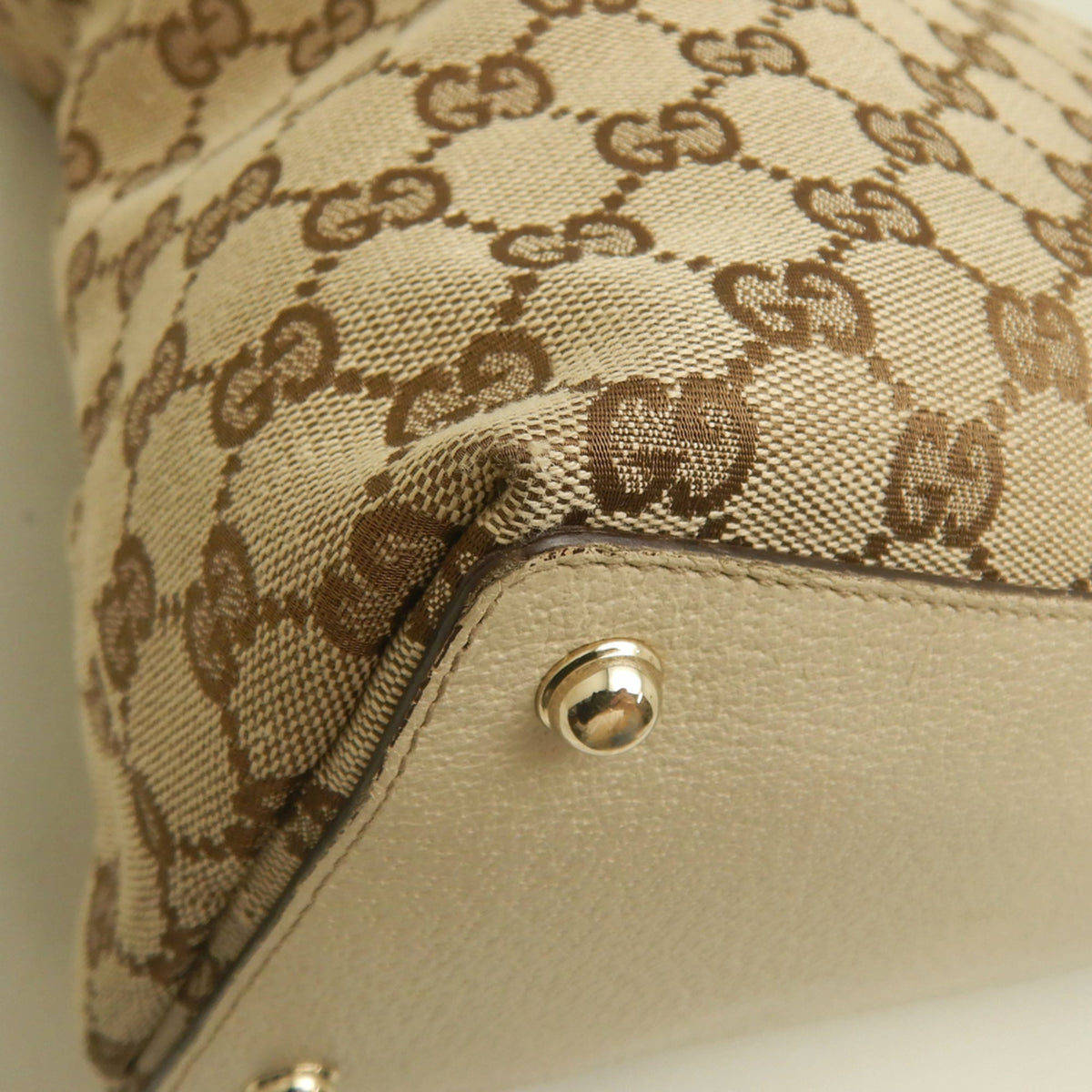 Gucci Gg Canvas Beige Gg Canvas Tote Bag (Pre-Owned)
