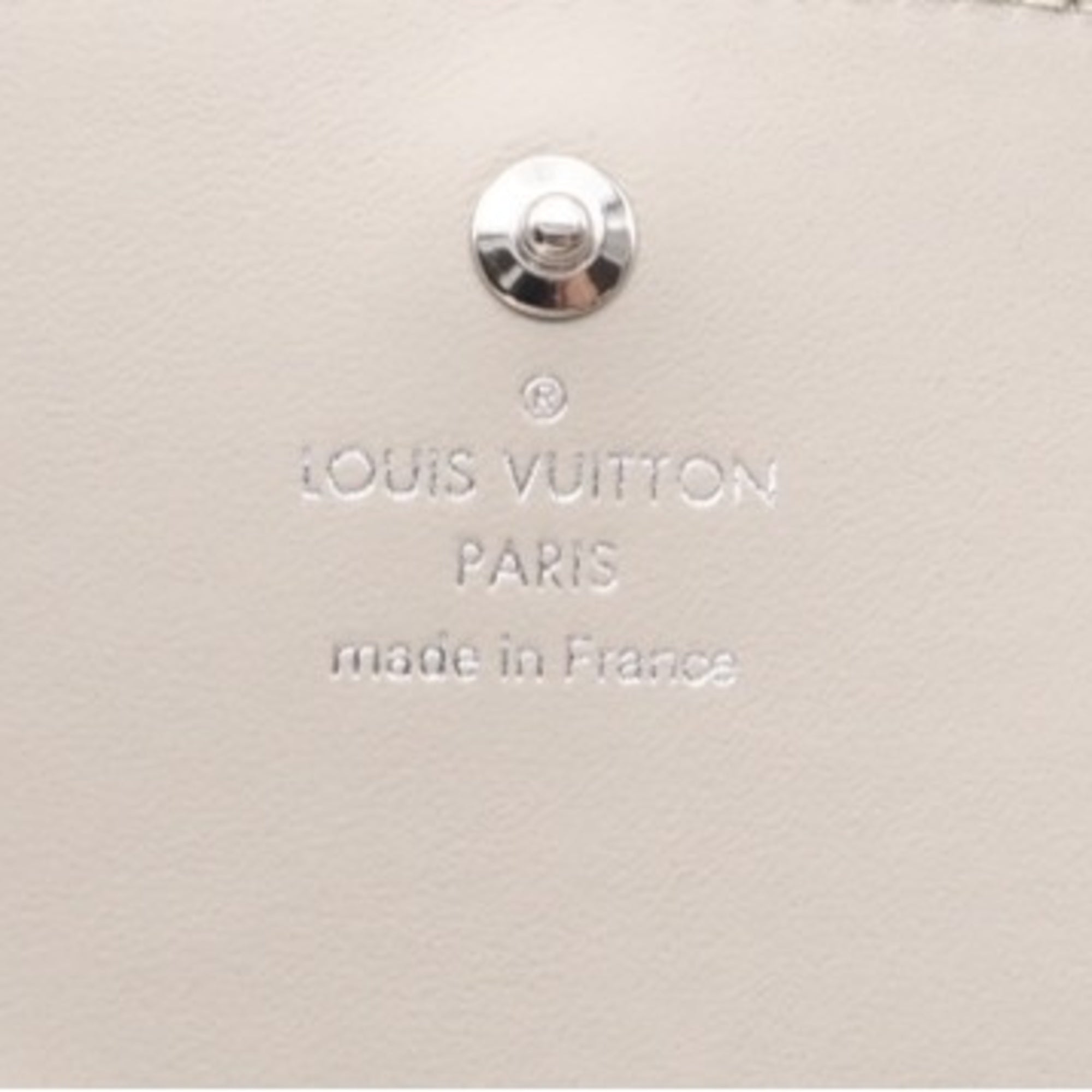 Louis Vuitton Mahina White Leather Wallet (Bi-Fold) (Pre-Owned)