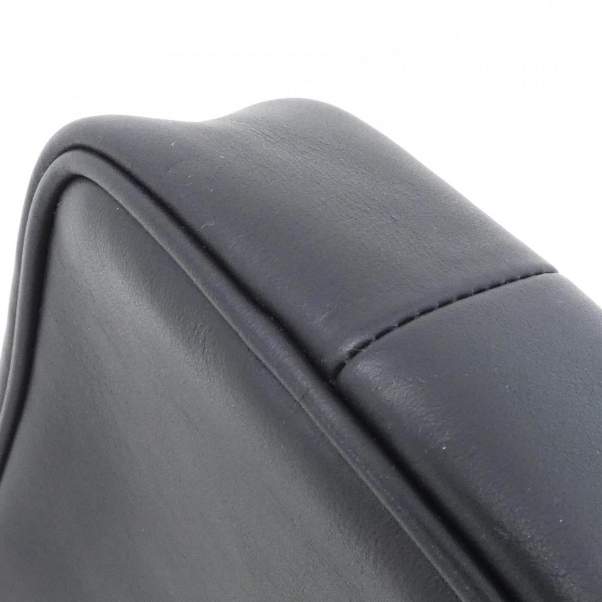 Fendi Black Leather Shoulder Bag (Pre-Owned)