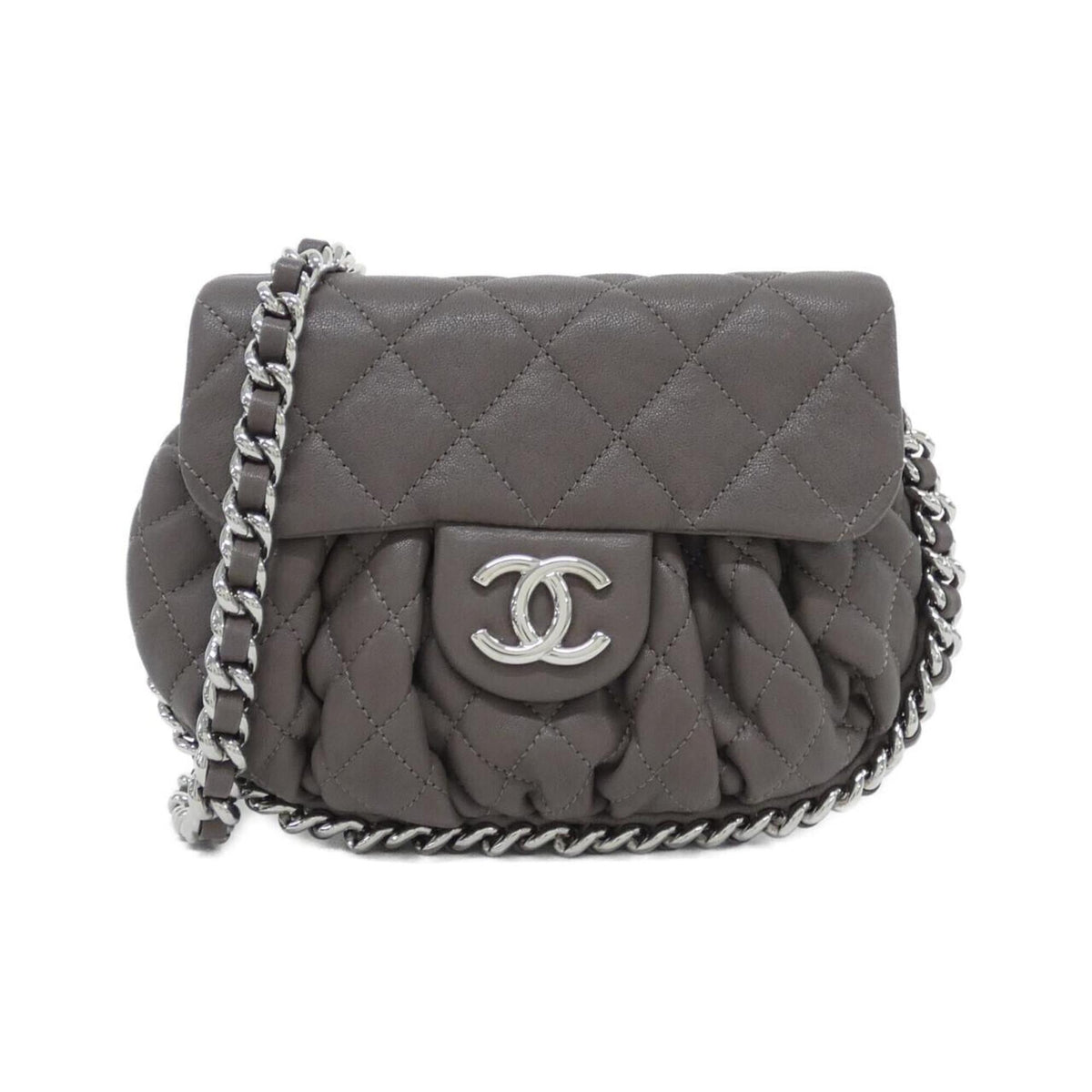 Chanel Brown Leather Shoulder Bag (Pre-Owned)