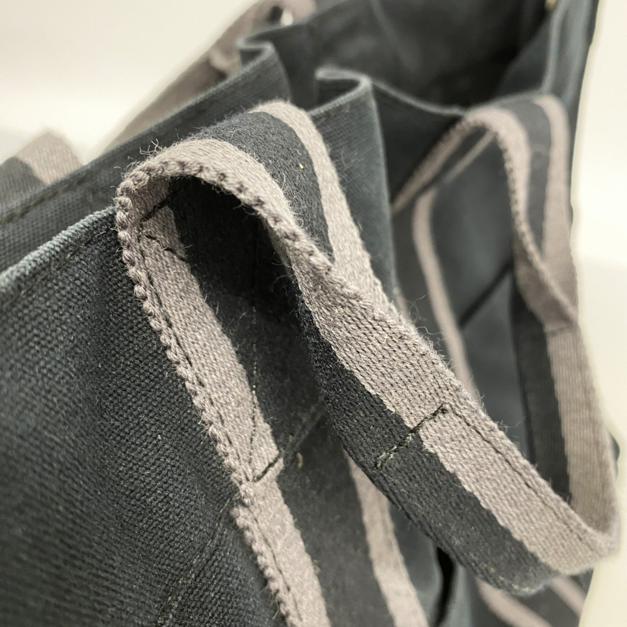 Hermes Black Gray Canvas Tote Bag (Pre-Owned)
