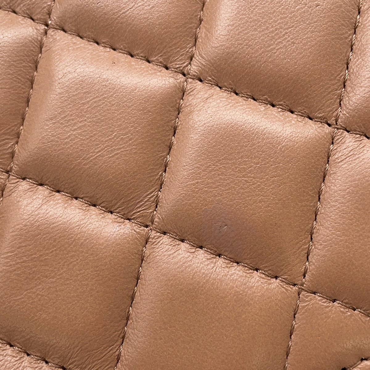Chanel Beige Leather Pouch Shoulder Bag (Pre-Owned)