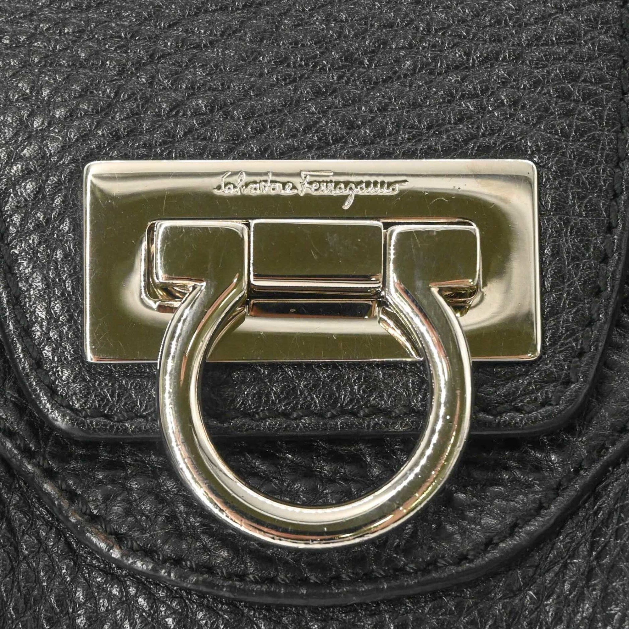Salvatore Ferragamo Black Leather Handbag (Pre-Owned)