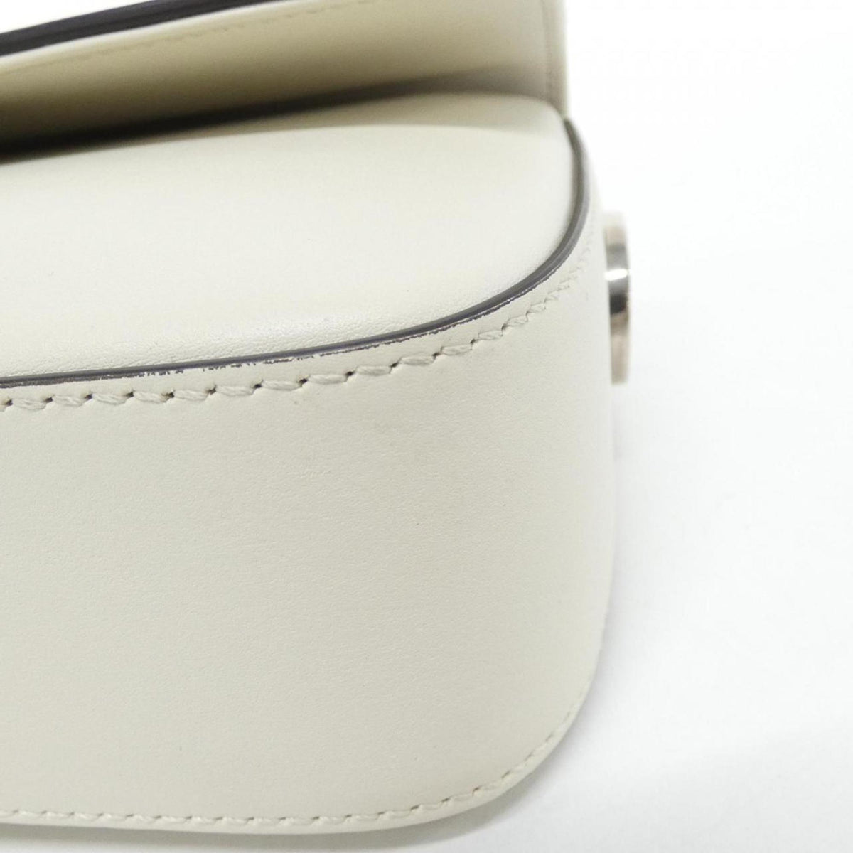 Gucci White Leather Handbag (Pre-Owned)