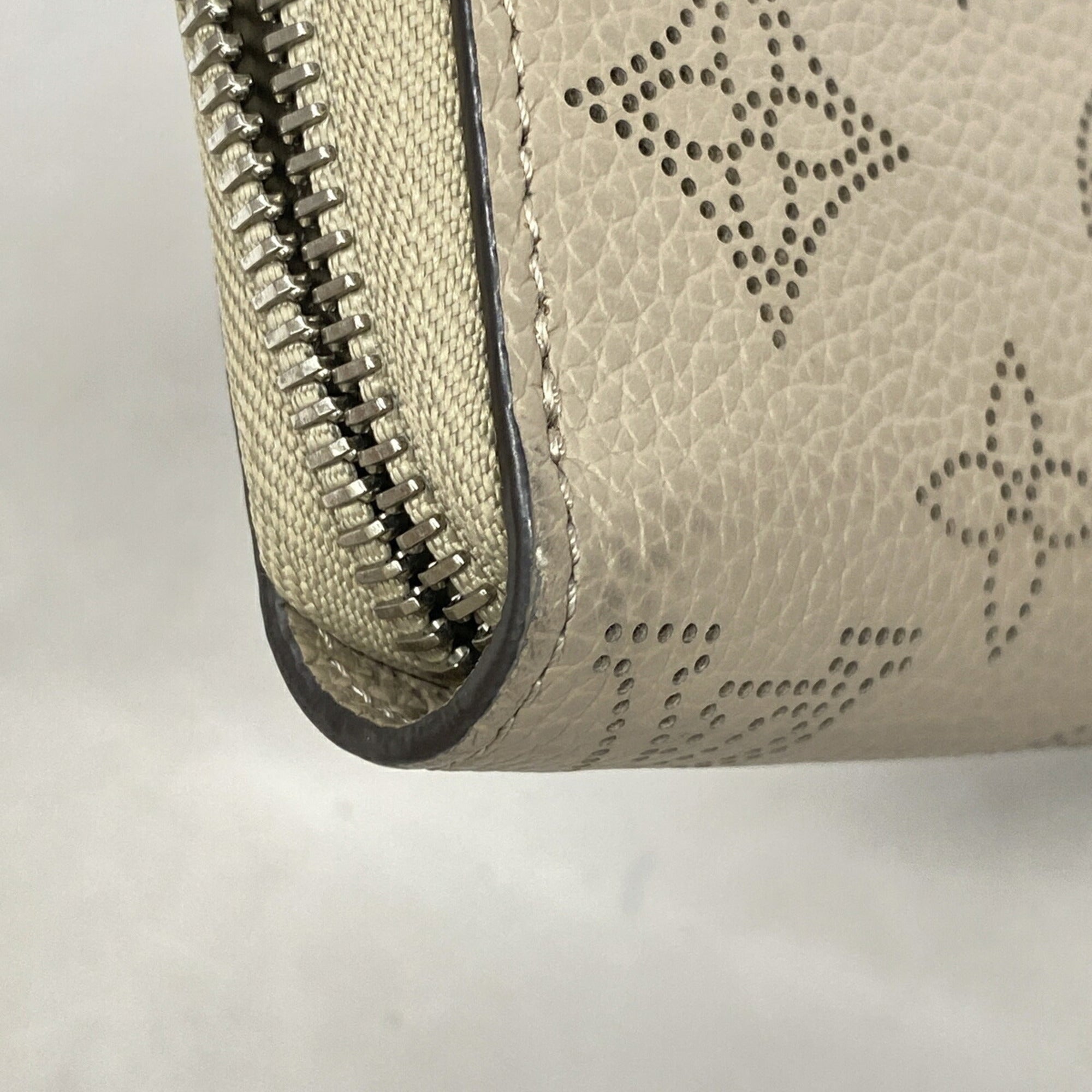 Louis Vuitton Galle Long Wallet (Bi-Fold) (Pre-Owned)