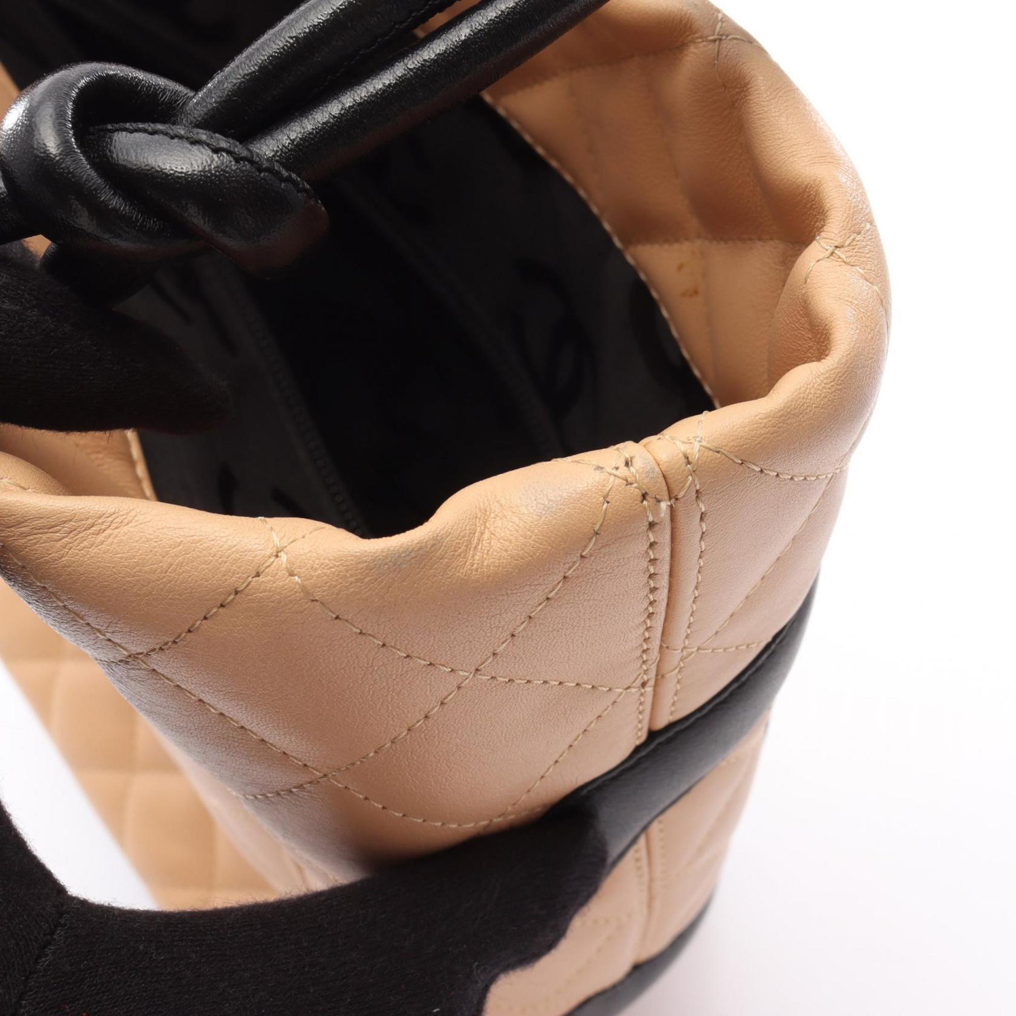 Chanel Beige Black Leather Tote Bag (Pre-Owned)