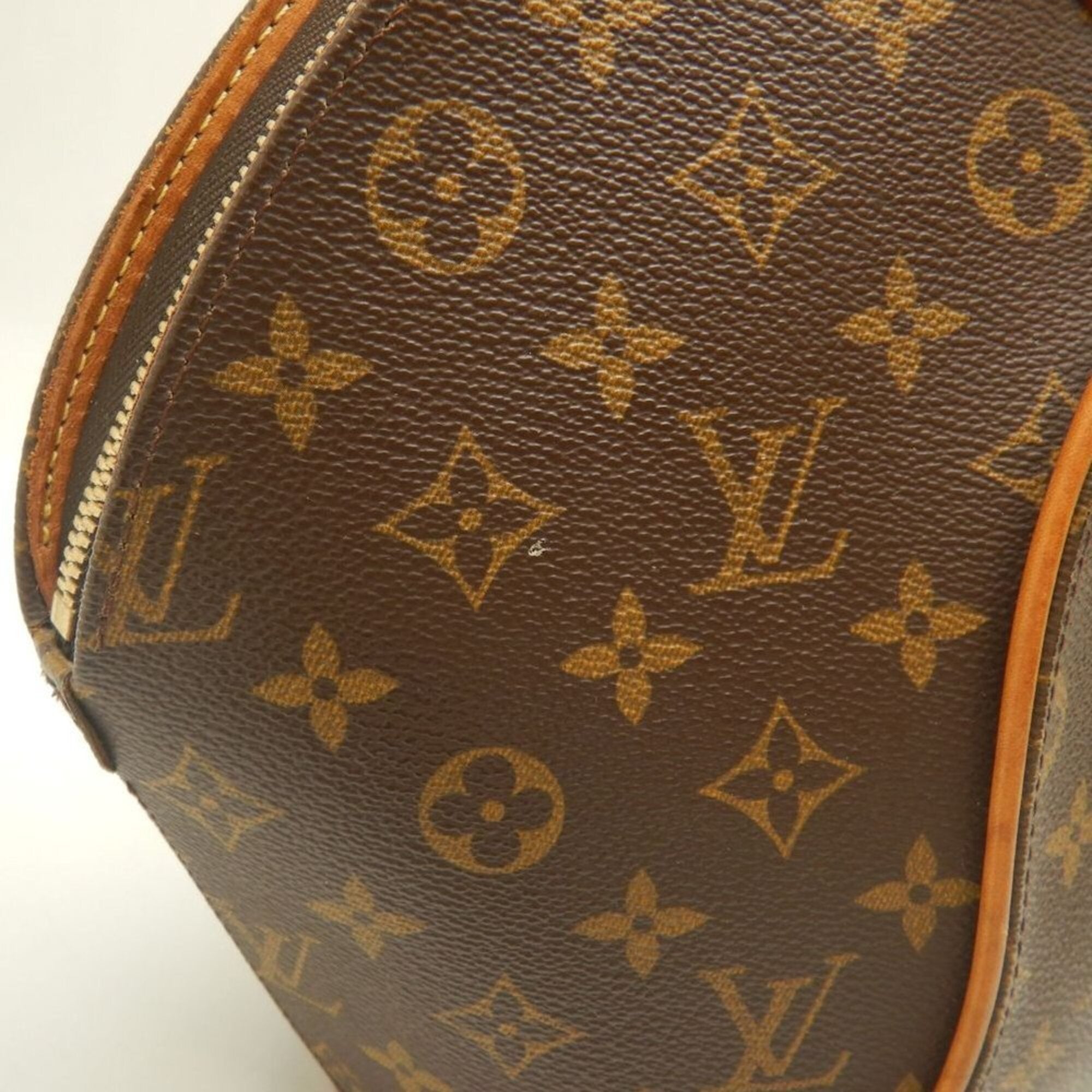 Louis Vuitton Brown Monogram Canvas Handbag (Pre-Owned)