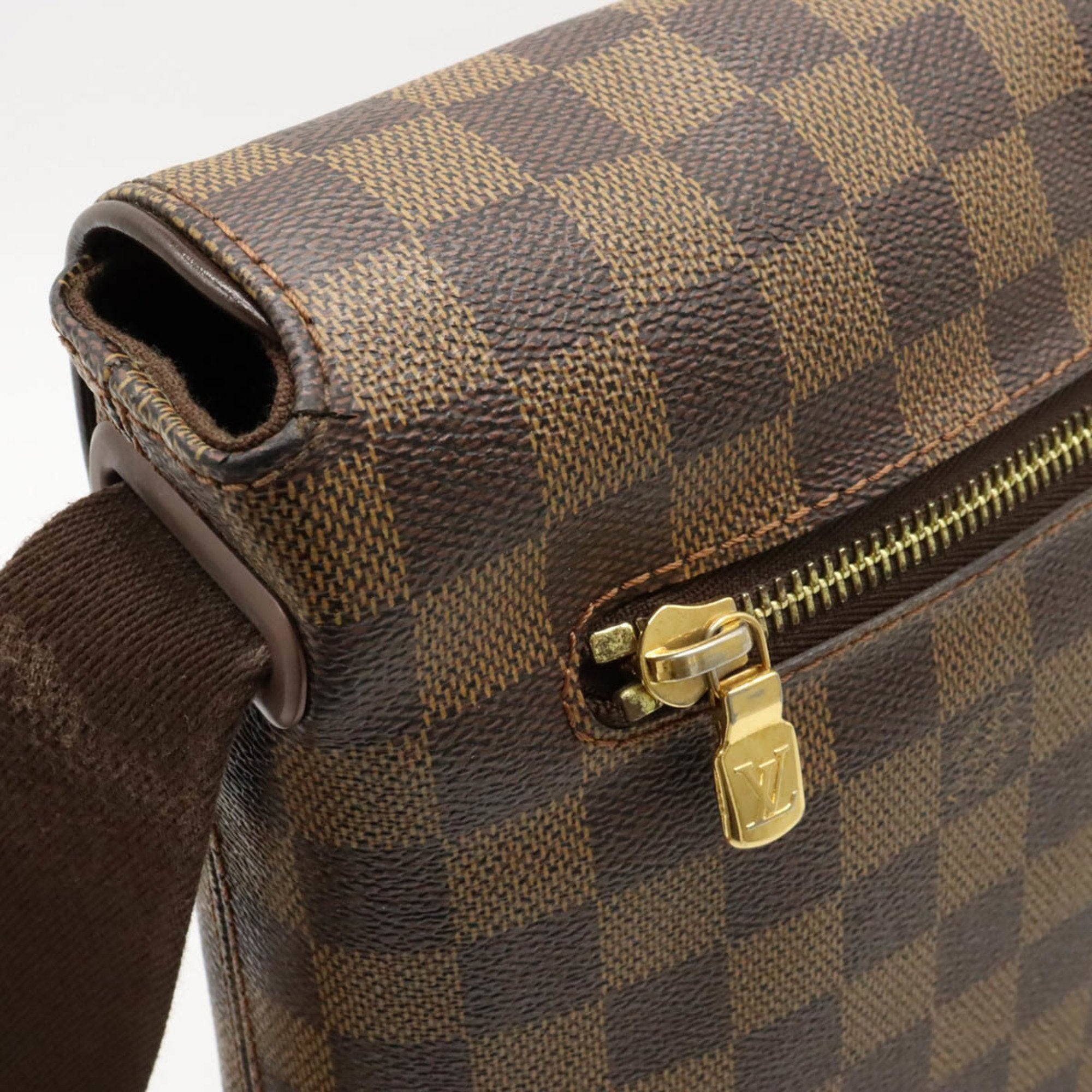 Louis Vuitton Damier Canvas Pvc Shoulder Bag (Pre-Owned)