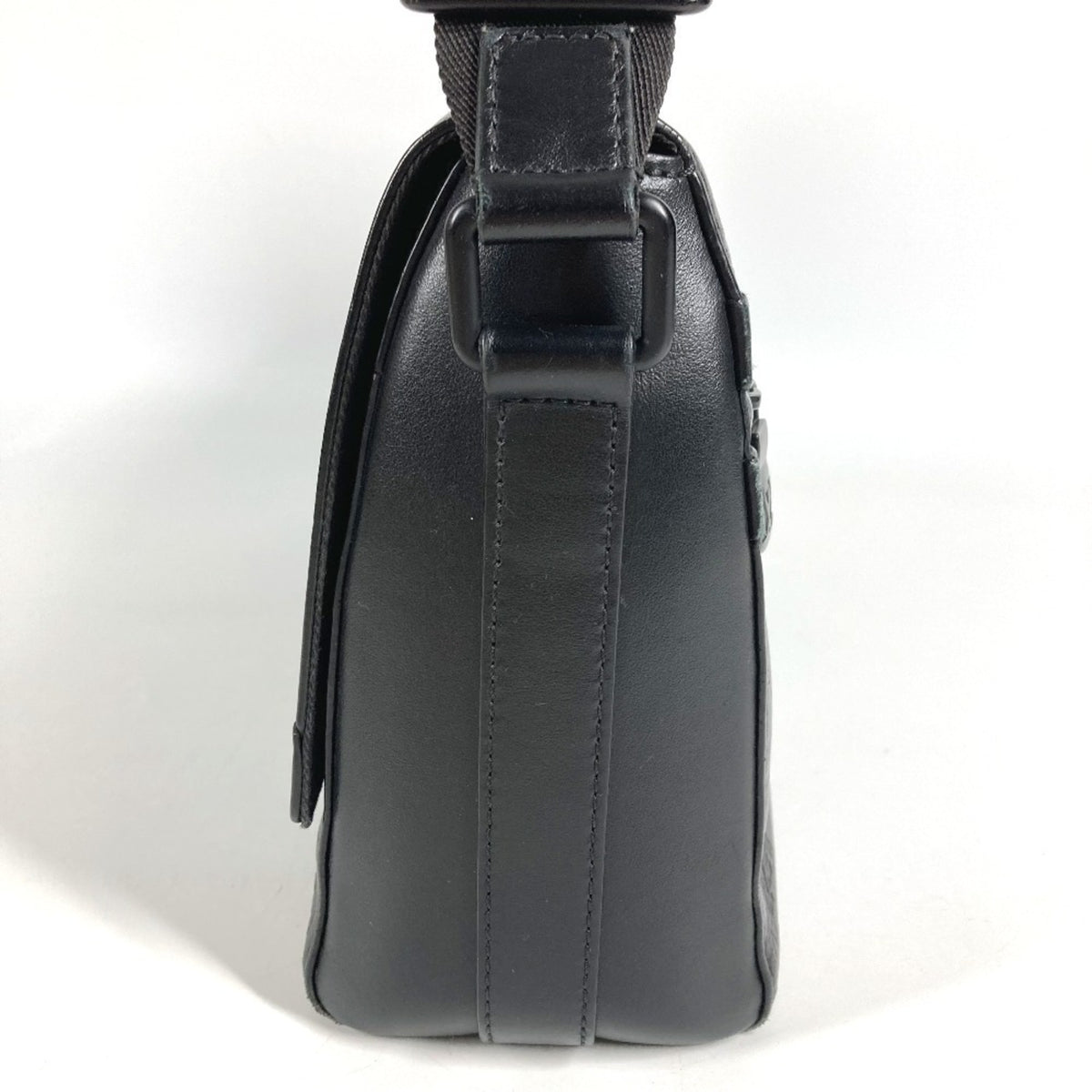 Louis Vuitton Monogram Shadow Black Monogram Shadow Messenger Bag Shoulder Bag (Pre-Owned)