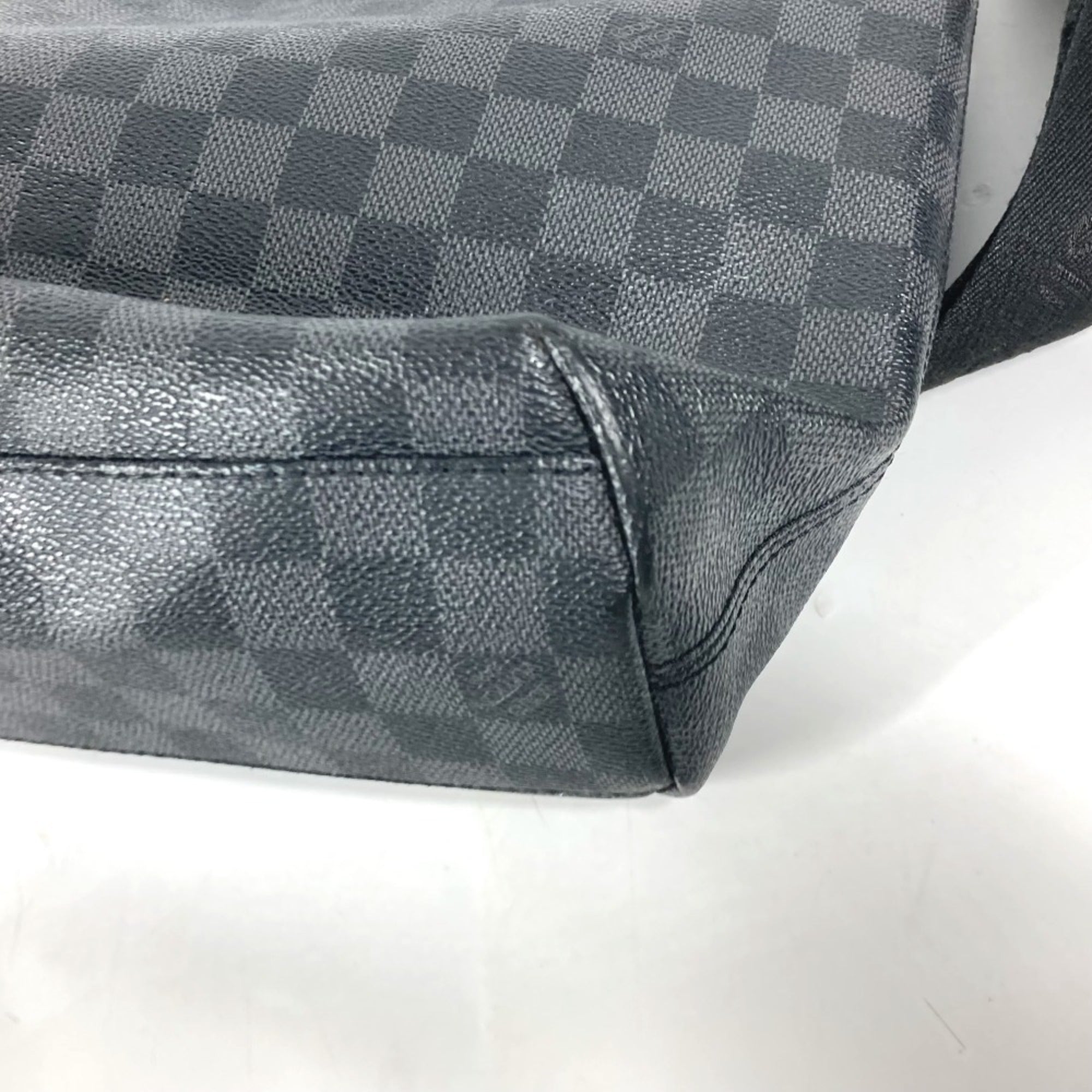 Louis Vuitton Black Damier Graphite Shoulder Bag (Pre-Owned)