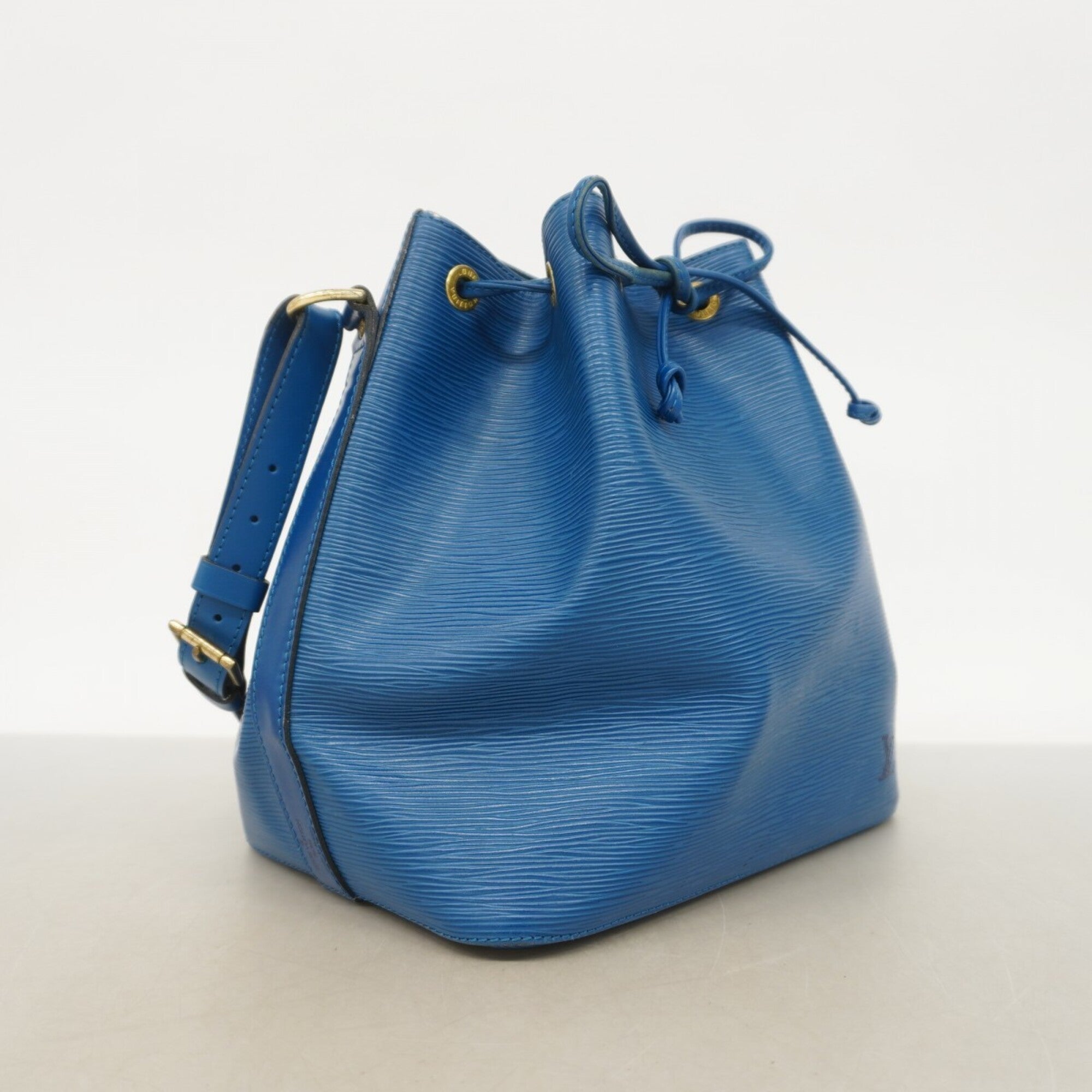 Louis Vuitton Toledo Blue Shoulder Bag (Pre-Owned)