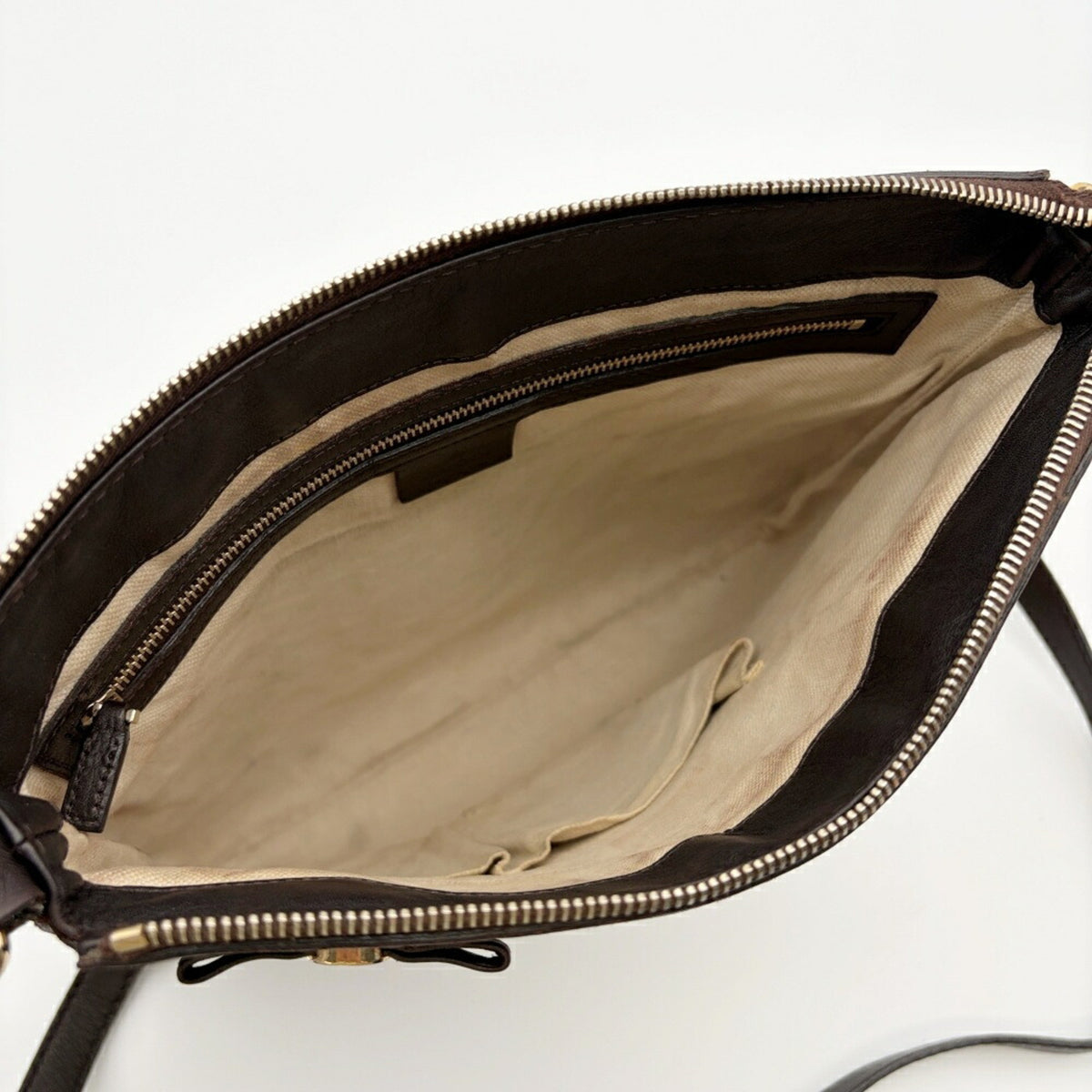 Gucci Dark Brown Leather Shoulder Bag (Pre-Owned)