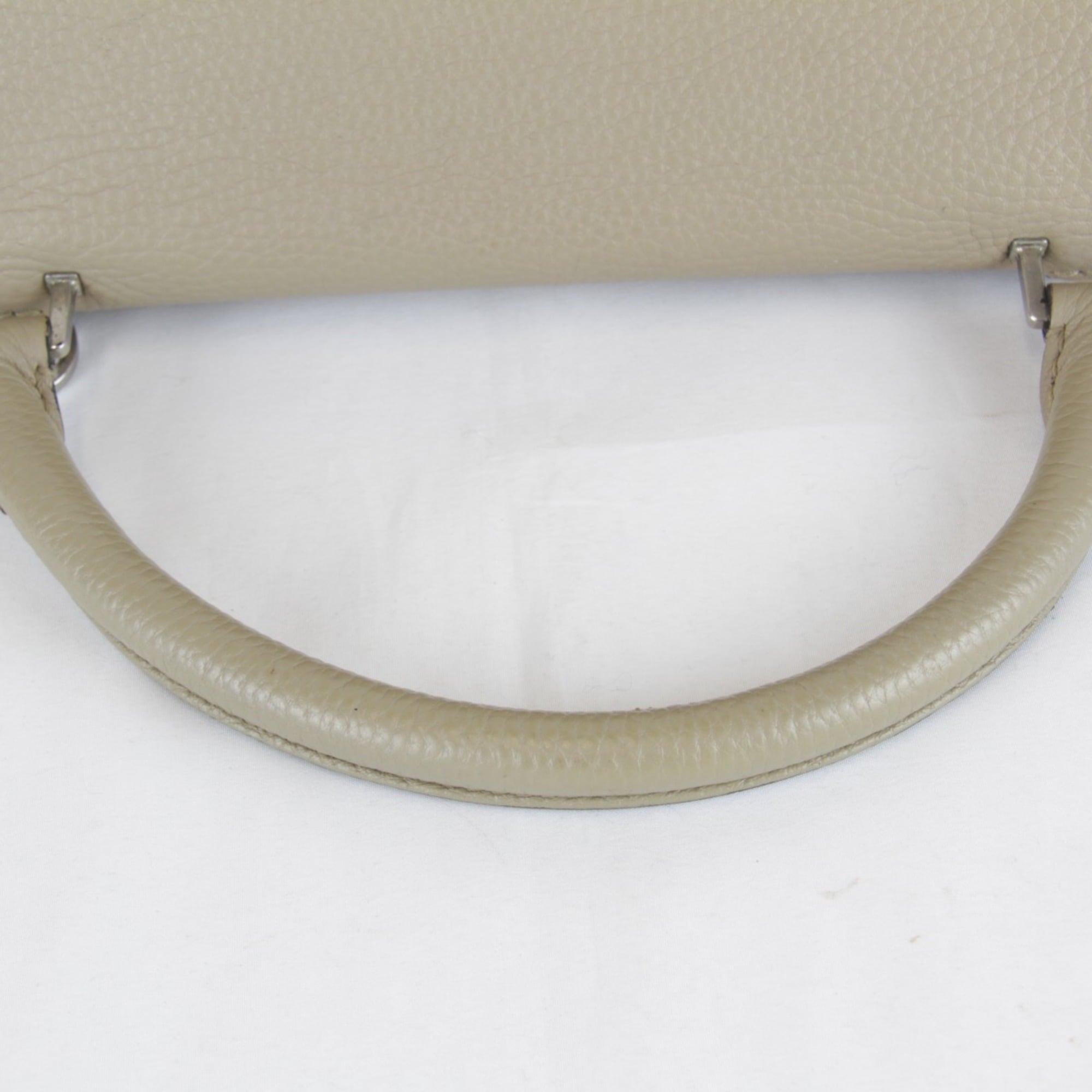 Celine Beige Leather Shoulder Bag (Pre-Owned)