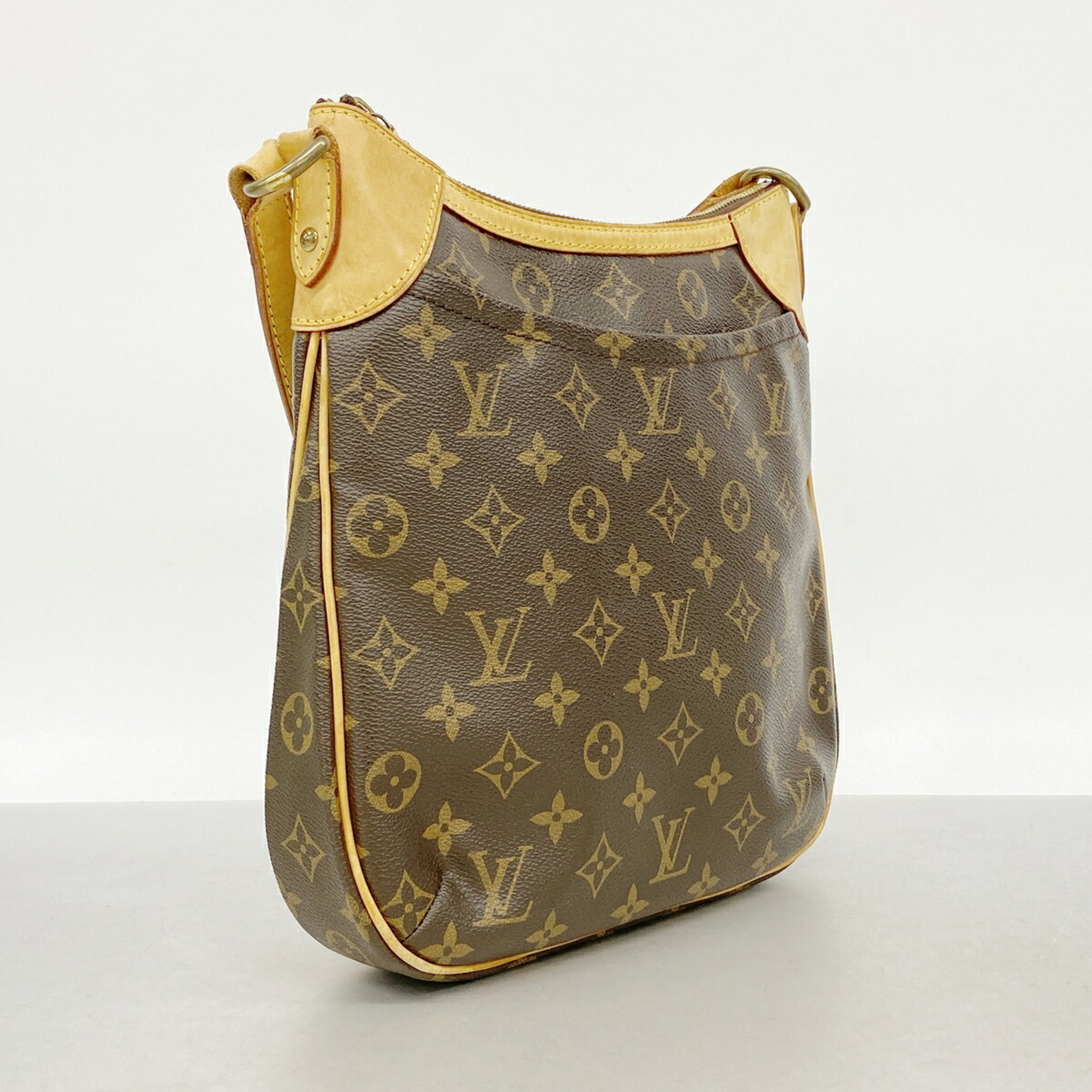 Louis Vuitton Brown Shoulder Bag (Pre-Owned)