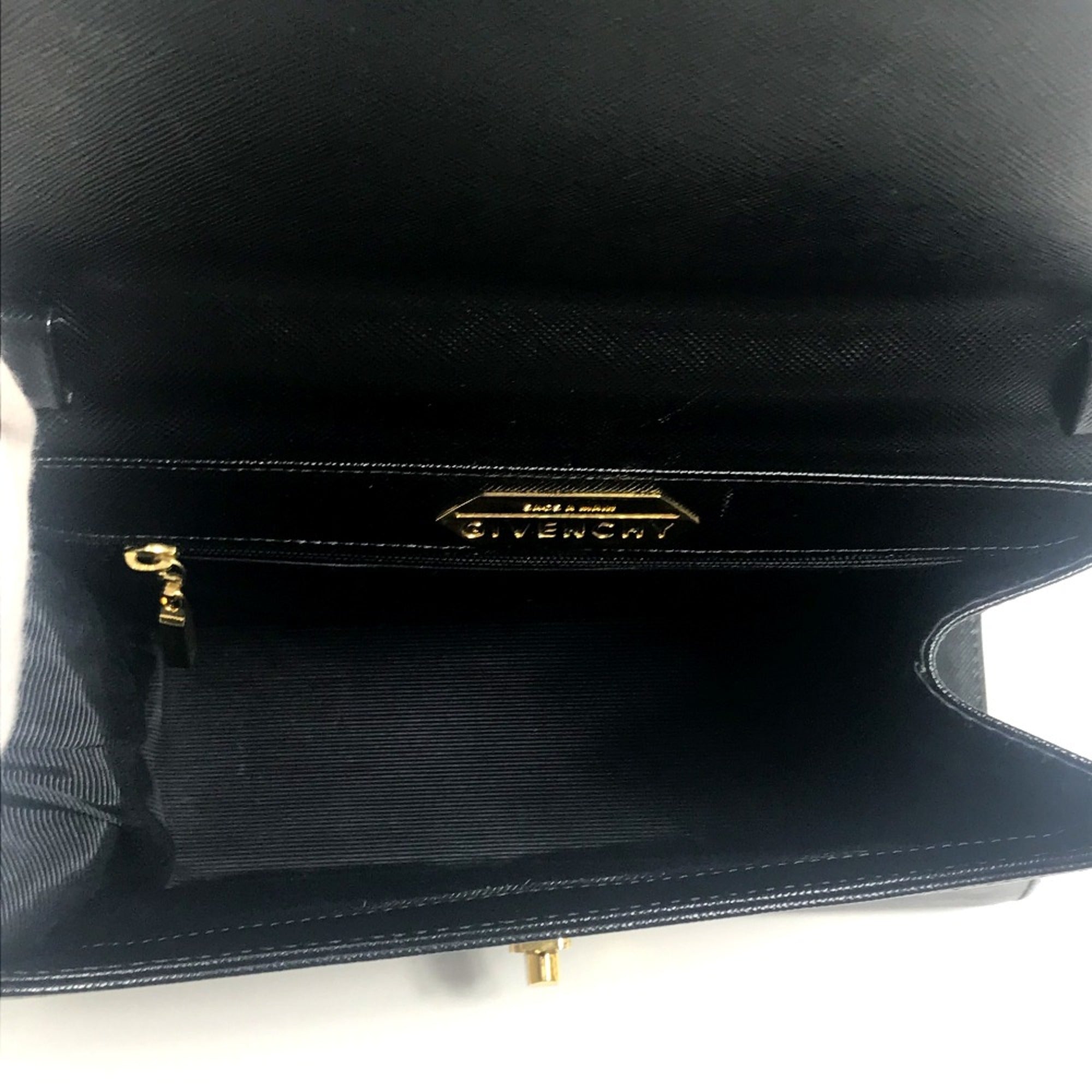 Givenchy Black Leather Handbag (Pre-Owned)