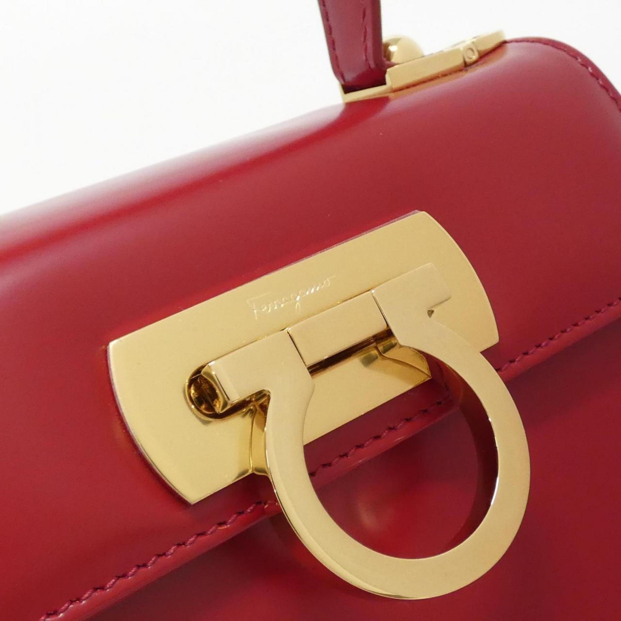 Salvatore Ferragamo Red Color Leather Handbag (Pre-Owned)