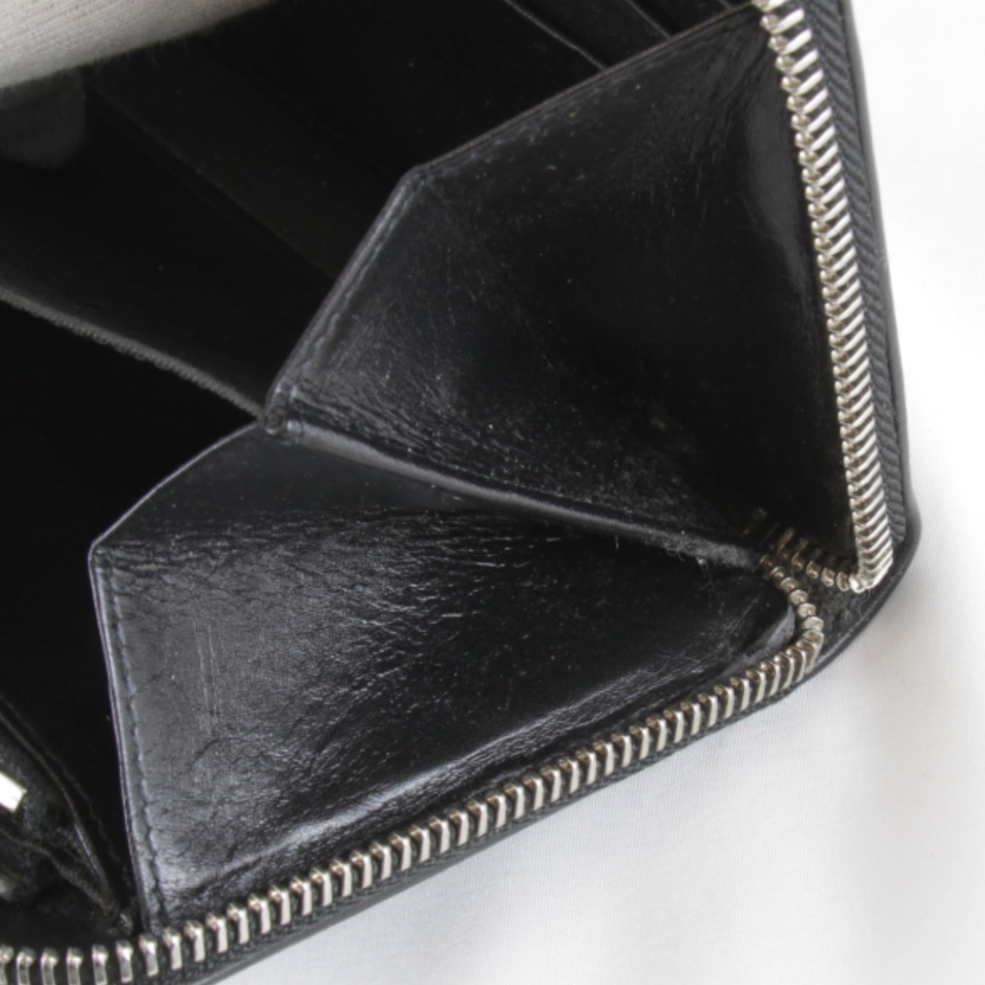 Bvlgari Black Leather Long Wallet (Bi-Fold) (Pre-Owned)