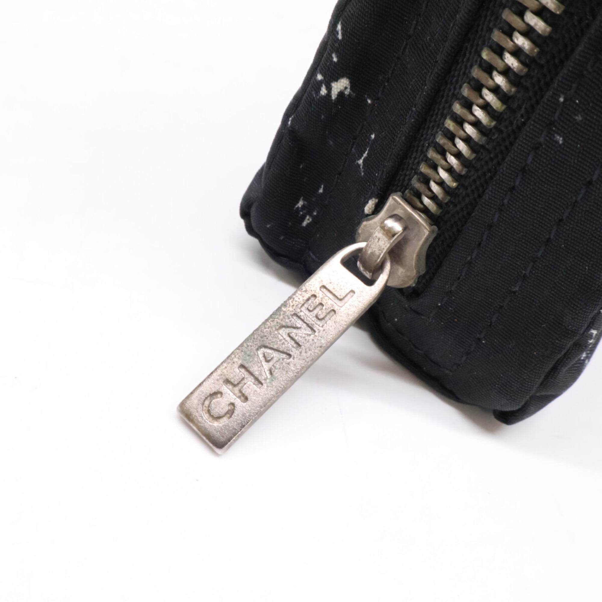 Chanel Black Nylon Pouch (Pre-Owned)