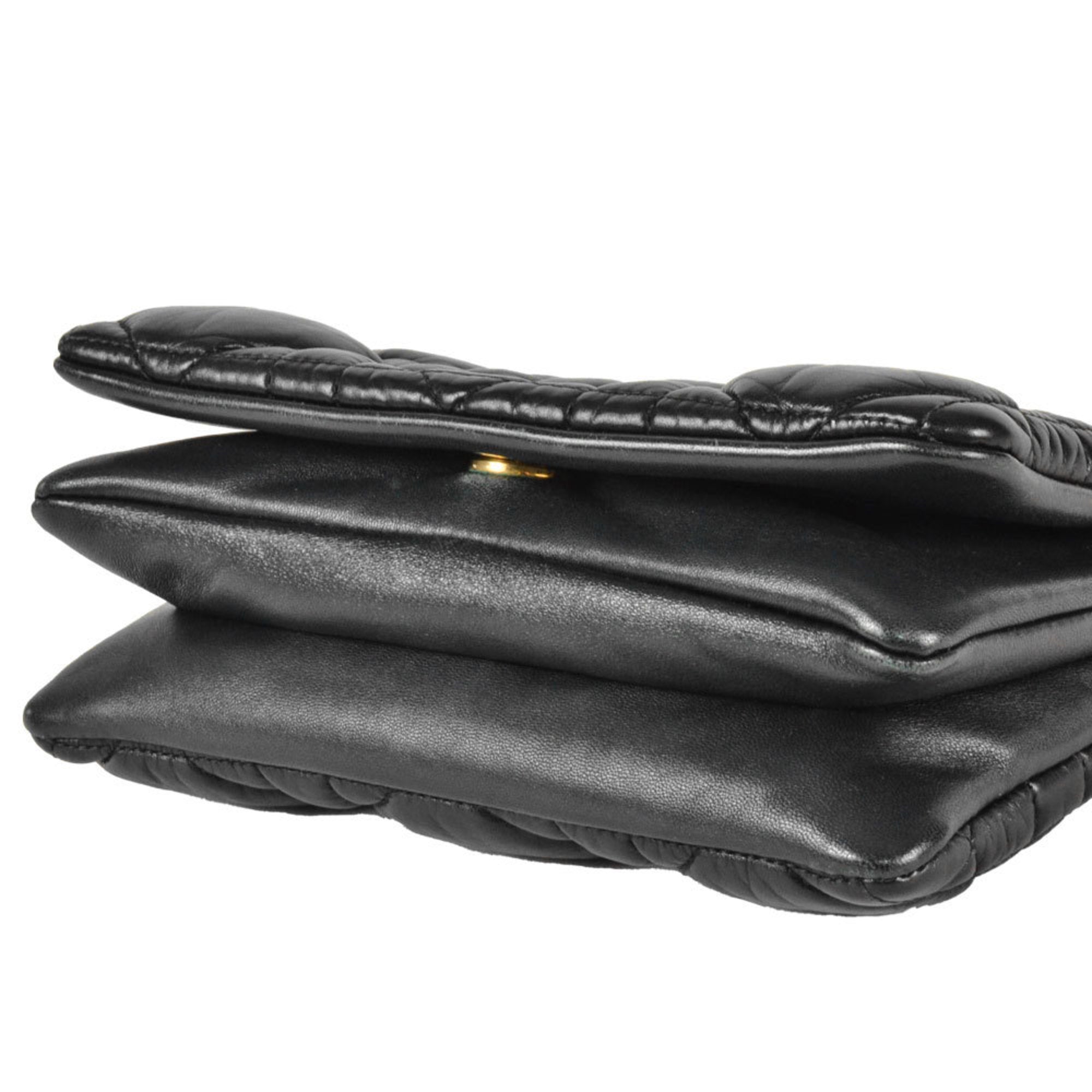 Christian Dior Black Leather Shoulder Bag (Pre-Owned)