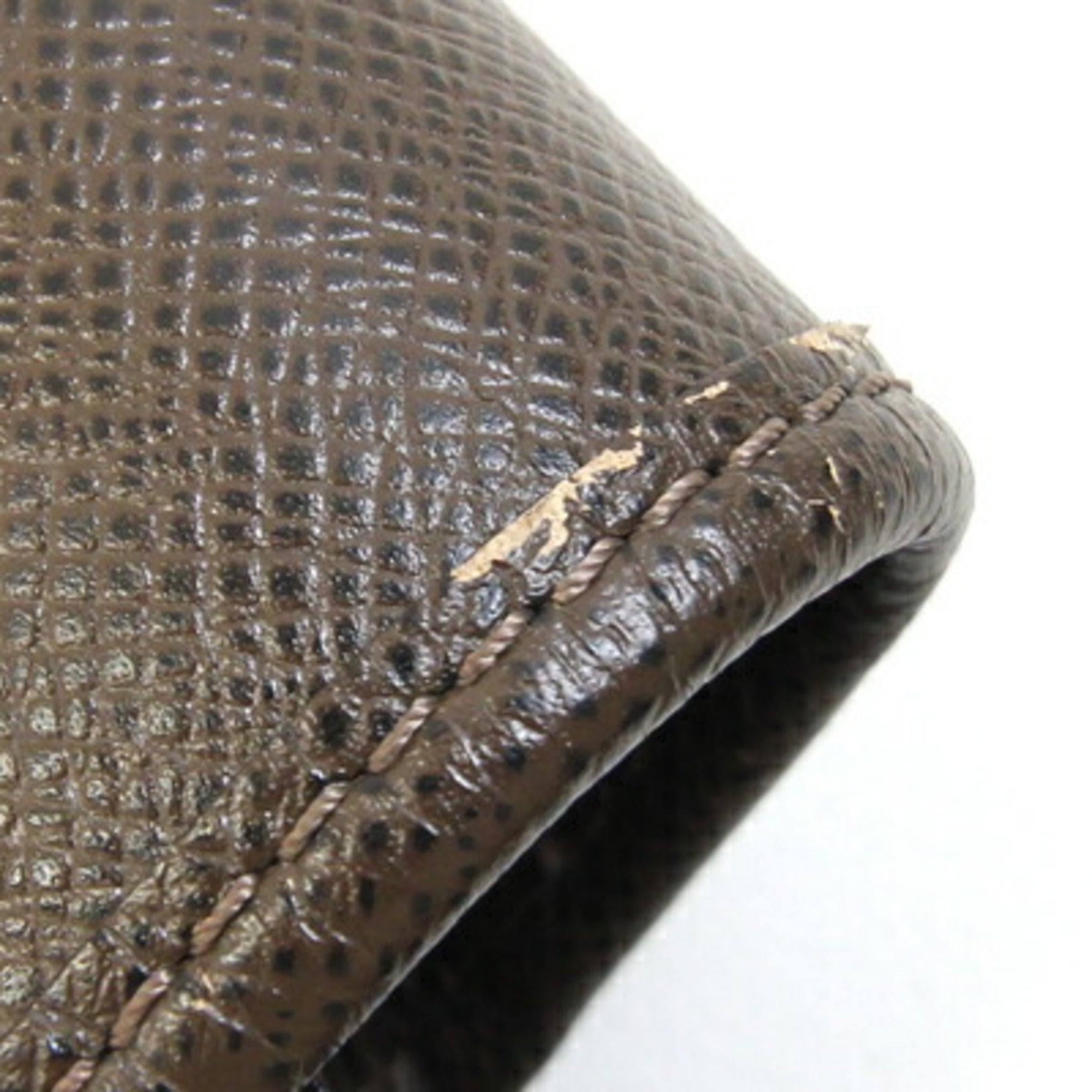 Louis Vuitton Taiga Brown Grizzly Taiga Leather Handbag Shoulder Bag (Pre-Owned)