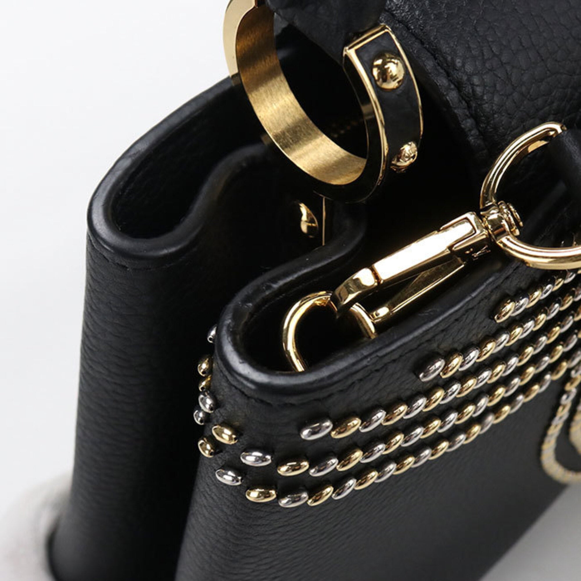 Louis Vuitton Black Leather Handbag (Pre-Owned)
