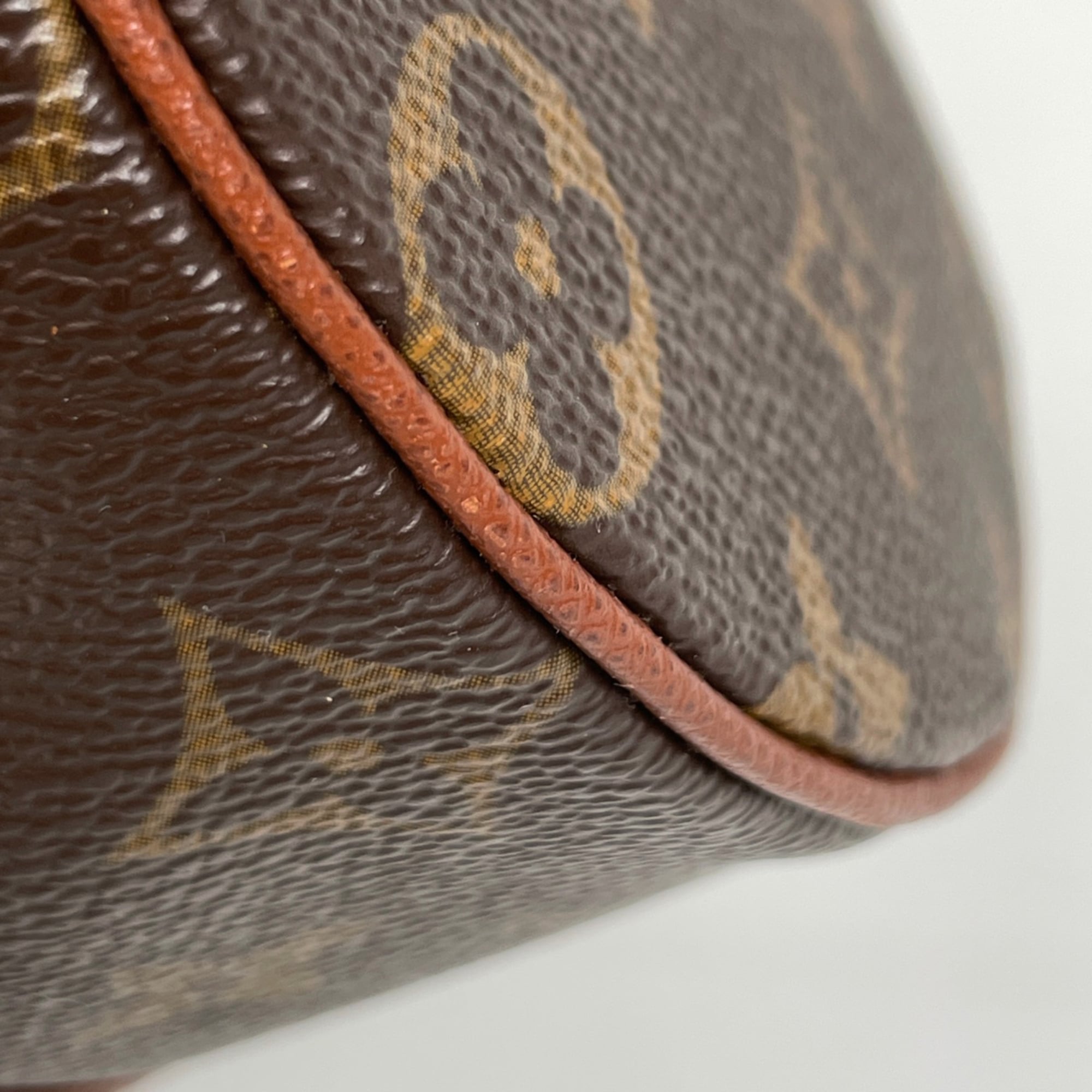 Louis Vuitton Brown Monogram Handbag (Pre-Owned)