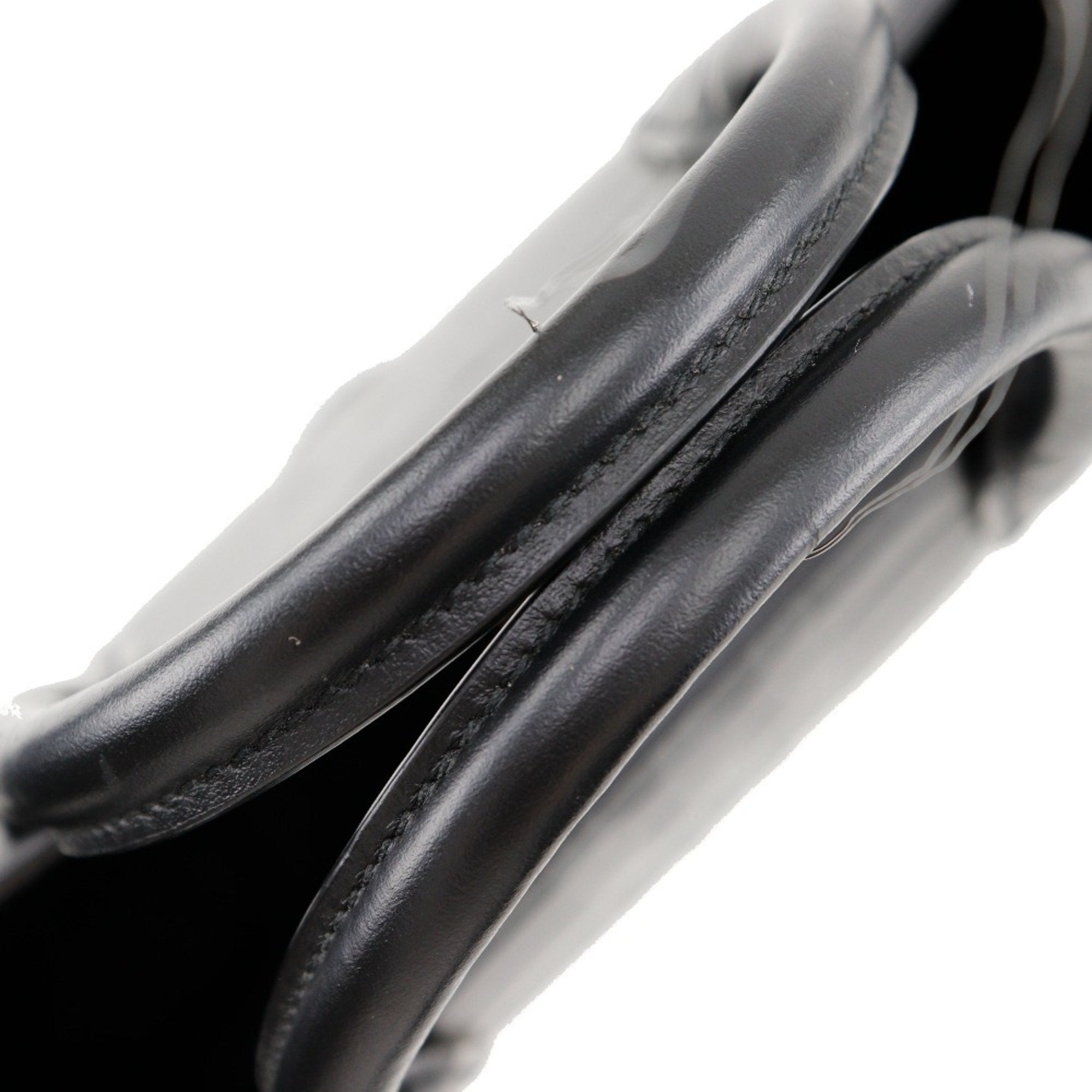 Burberry Black Leather Handbag (Pre-Owned)