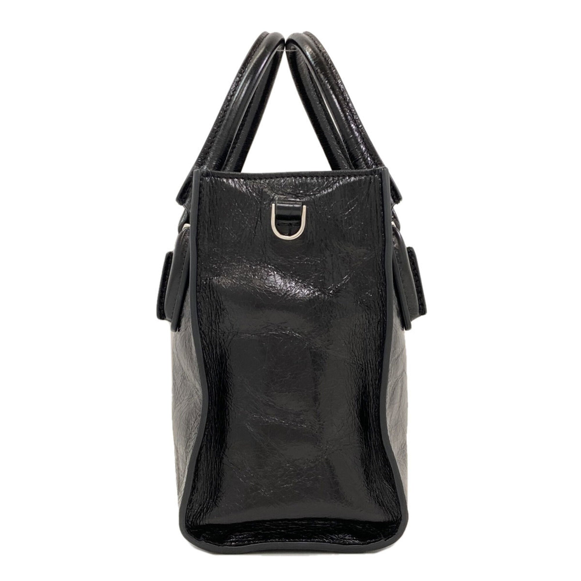 Tod's Black Leather Handbag (Pre-Owned)