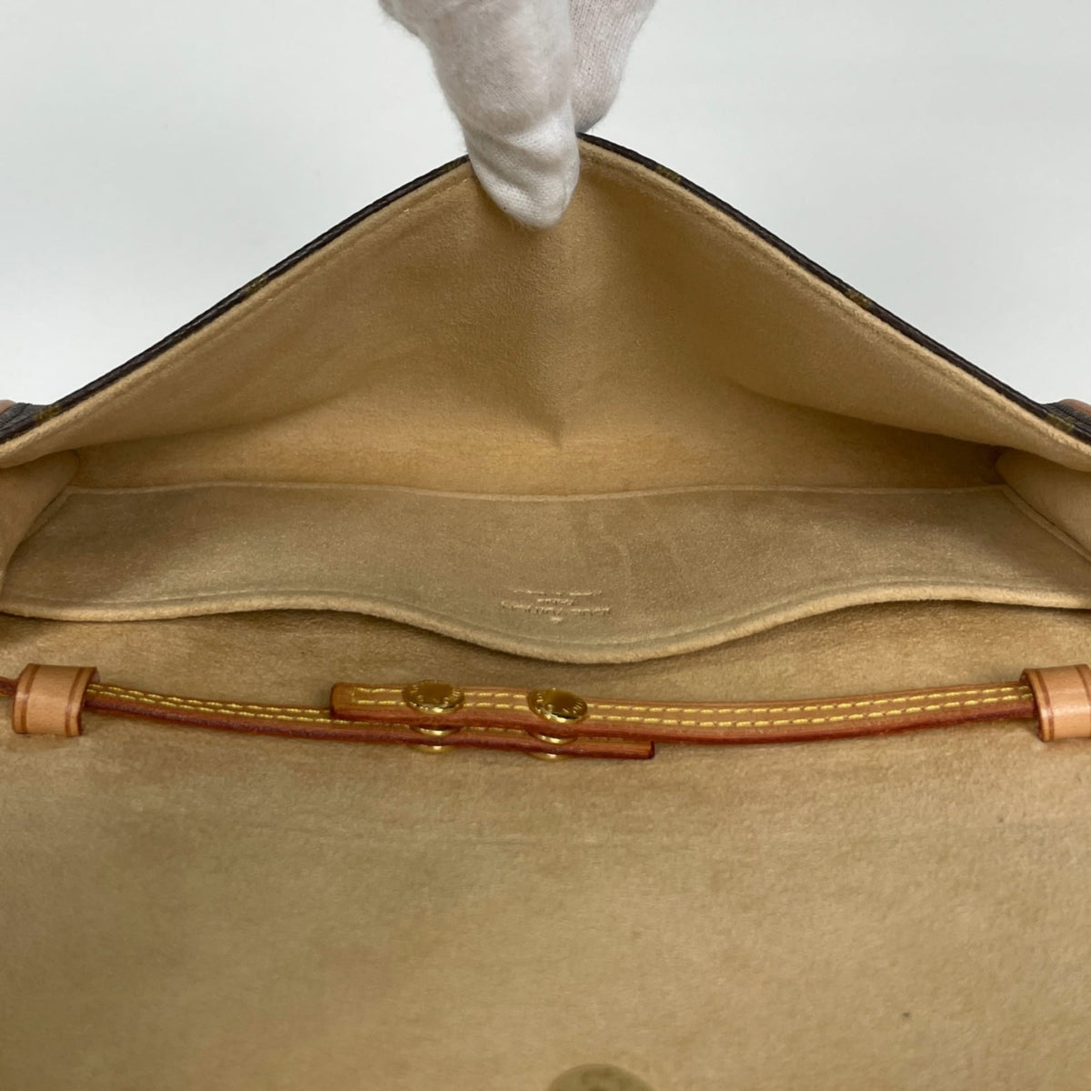 Louis Vuitton Brown Monogram Clutch Bag Pochette Shoulder Bag (Pre-Owned)