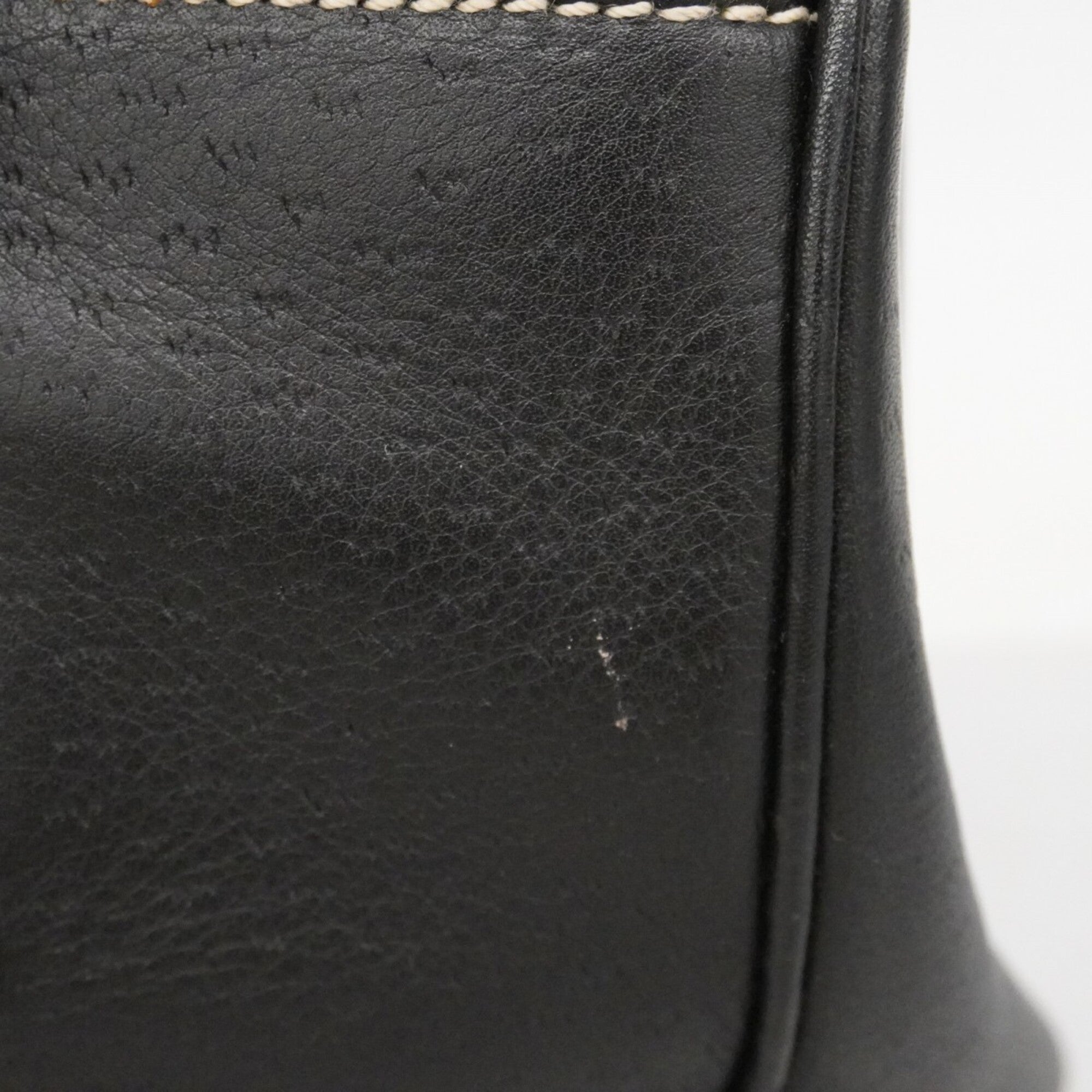 Salvatore Ferragamo Black Leather Handbag (Pre-Owned)