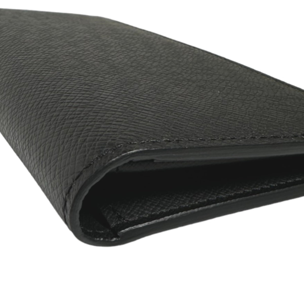 Louis Vuitton Black Taiga Leather Long Wallet (Bi-Fold) (Pre-Owned)
