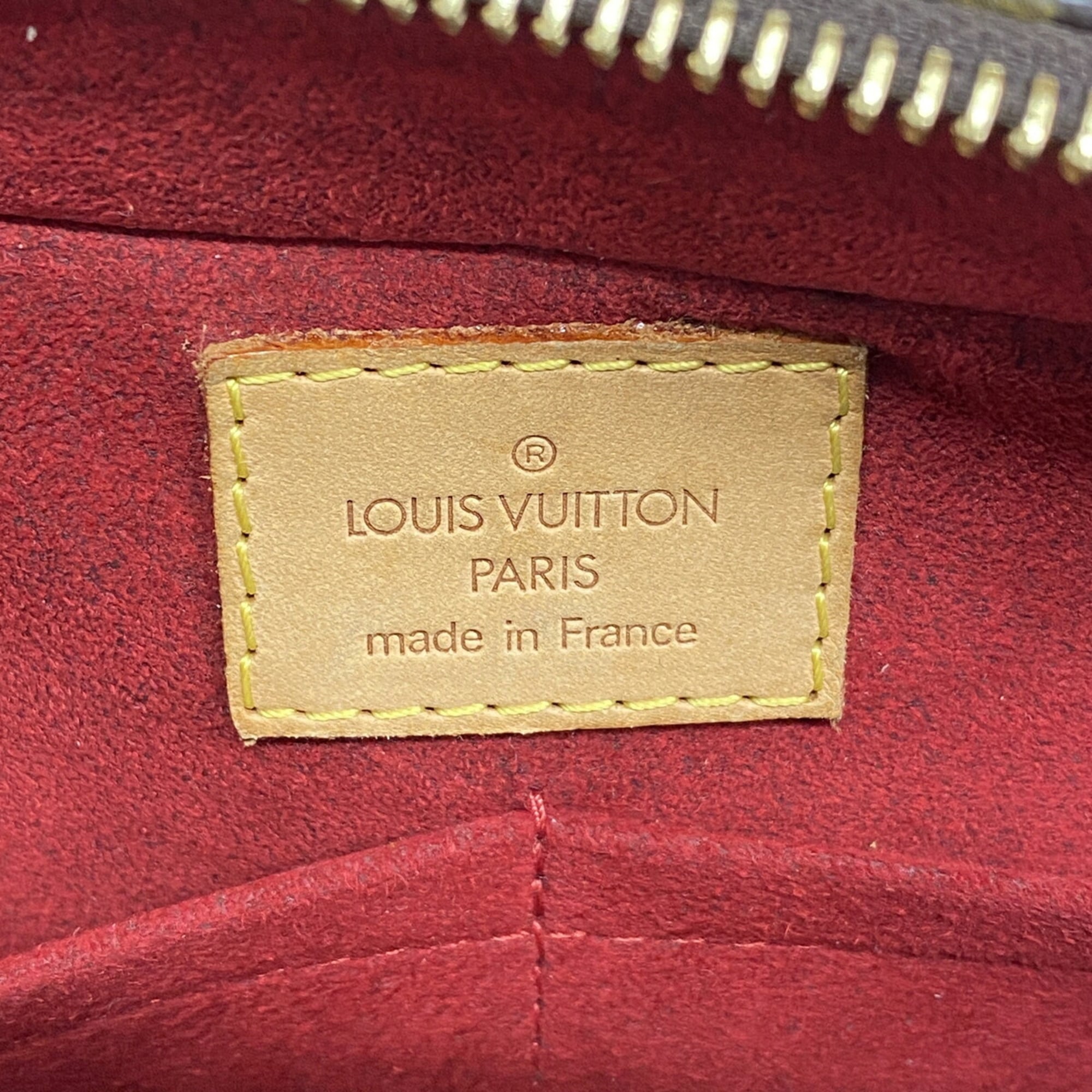 Louis Vuitton Brown Shoulder Bag (Pre-Owned)