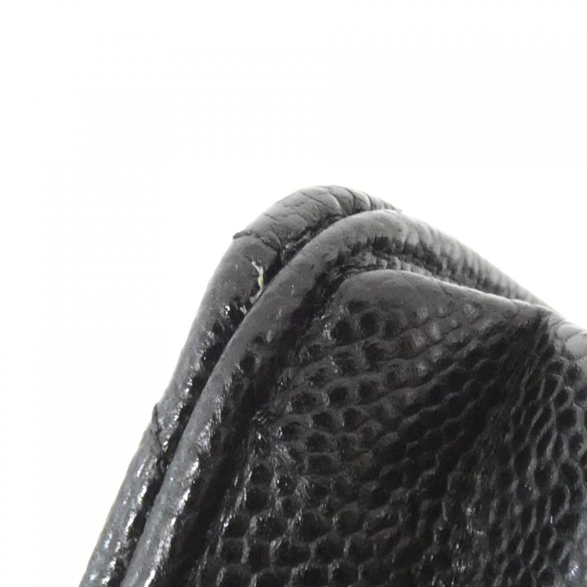 Chanel Black Bordeaux Grained Calfskin Chain/Shoulder Wallet (Pre-Owned)