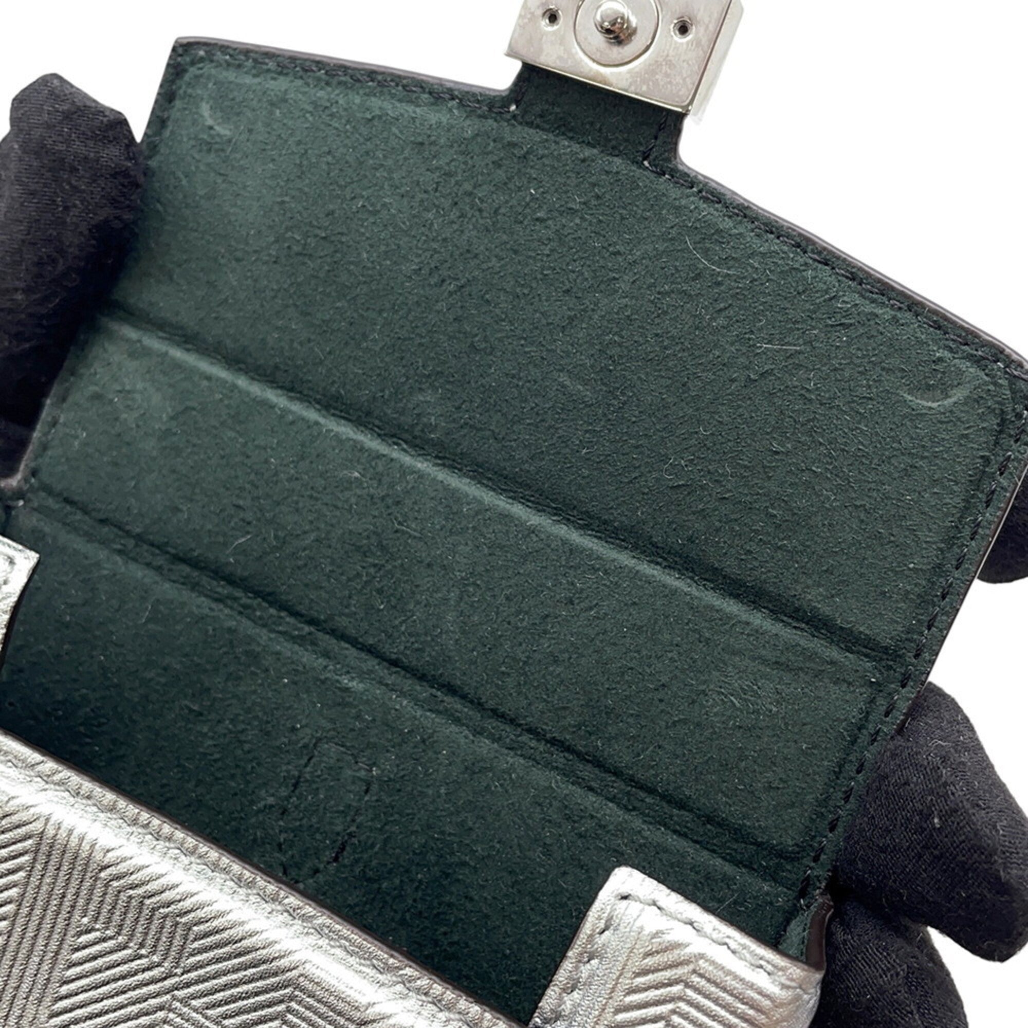Fendi Baguette Silver Leather Pouch (Pre-Owned)