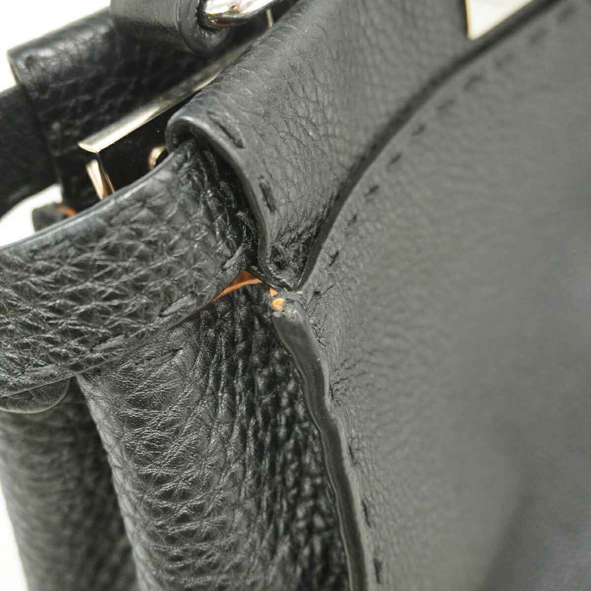 Fendi Black Leather Handbag (Pre-Owned)