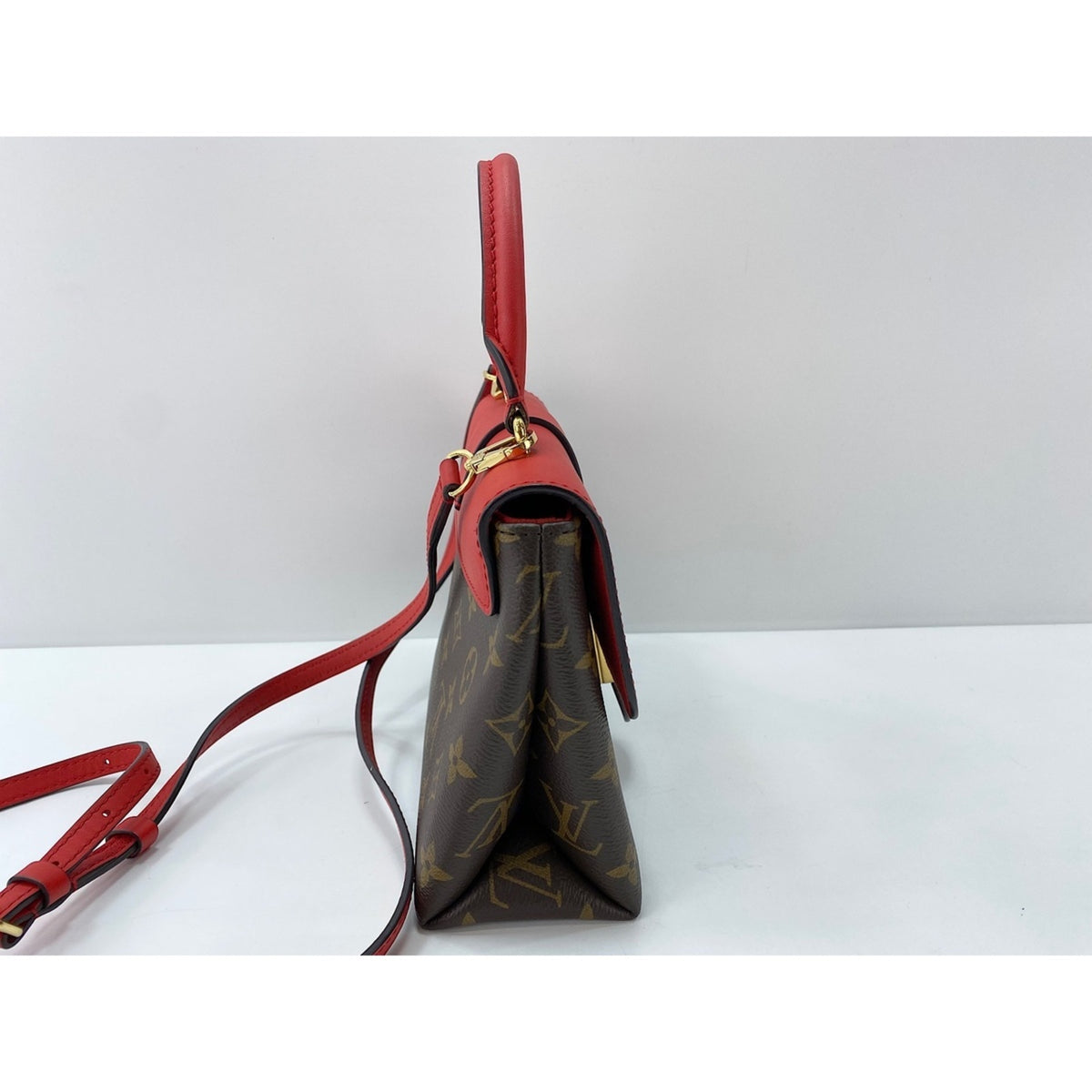 Louis Vuitton Brown Handbag (Pre-Owned)