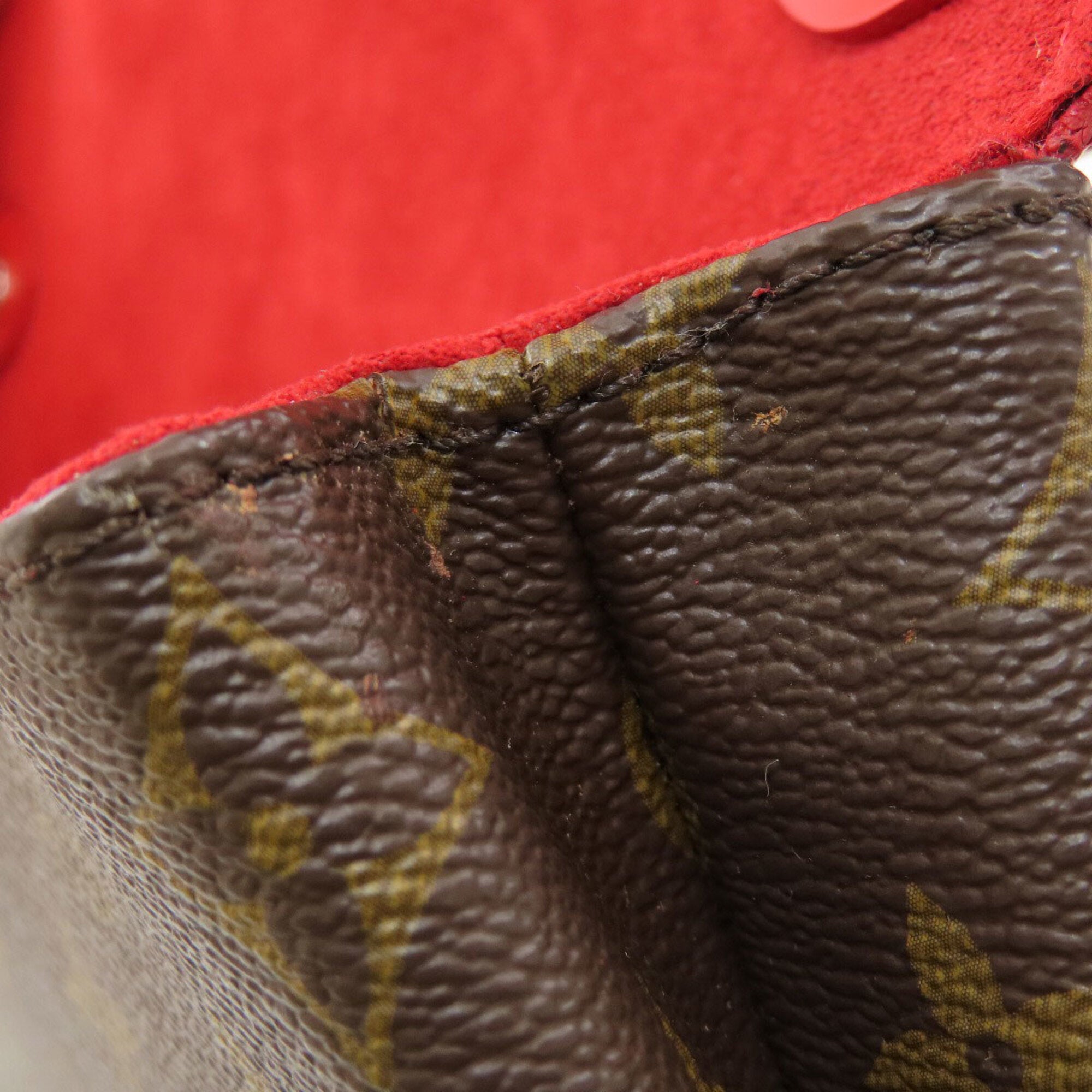 Louis Vuitton Coquelicots Epi Leather Shoulder Bag (Pre-Owned)