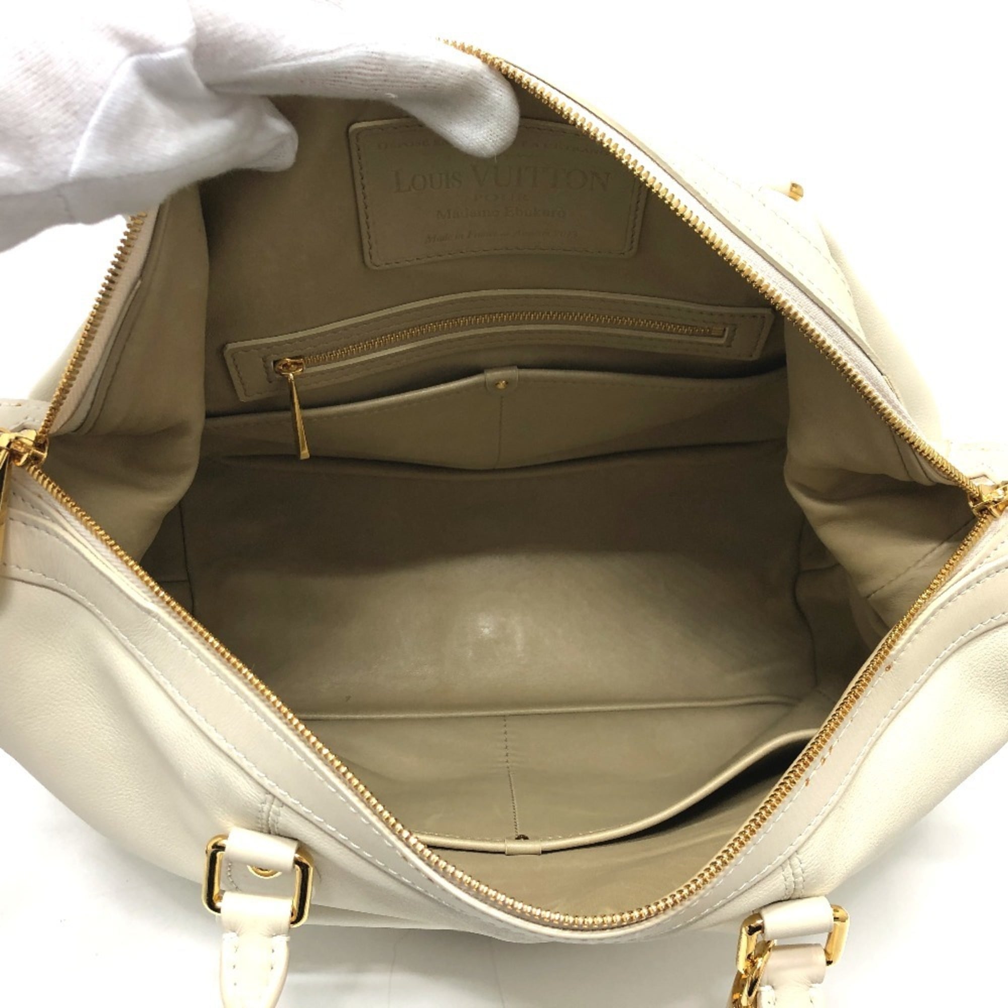 Louis Vuitton White Leather Boston Bag (Pre-Owned)