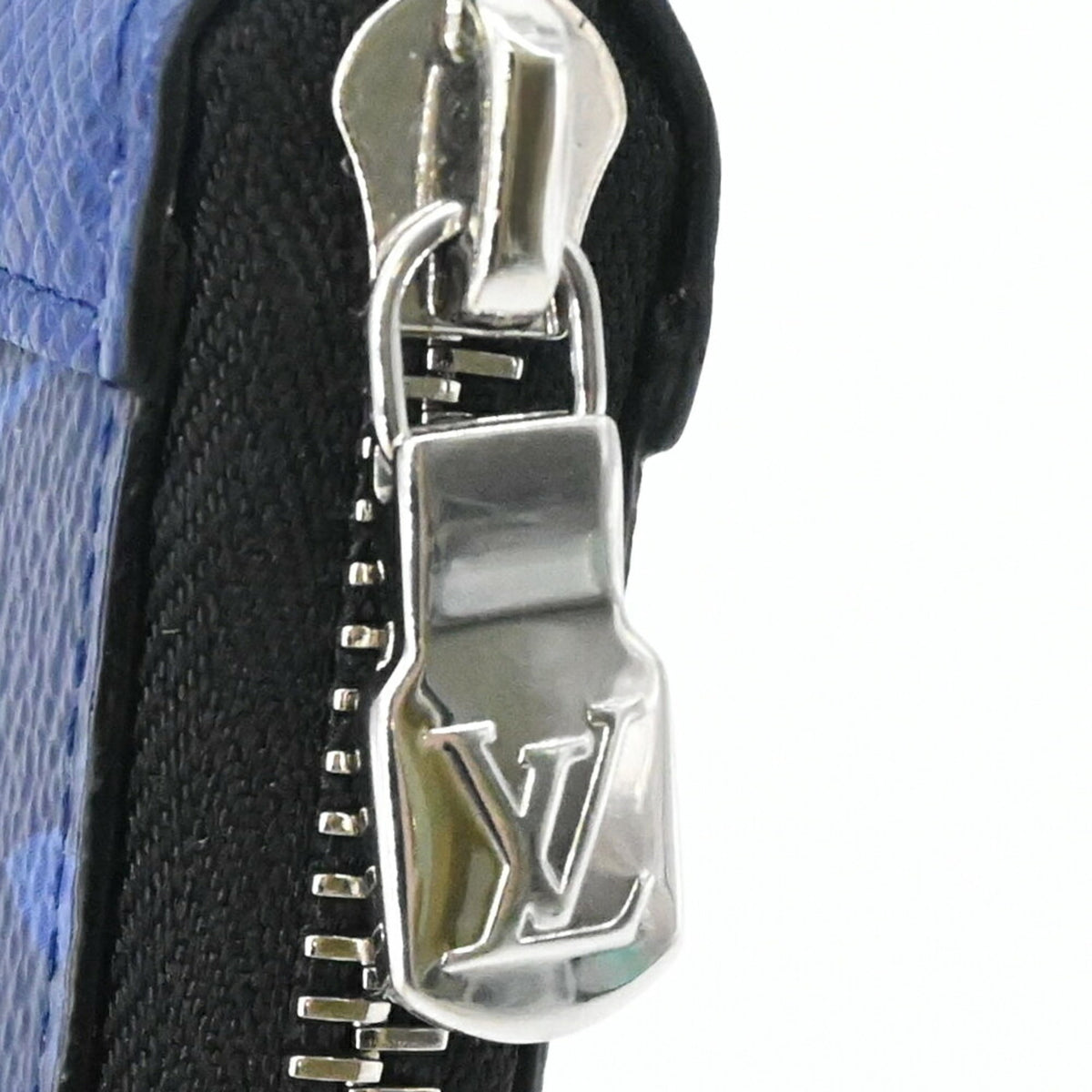 Louis Vuitton Blue Navy Canvas Coin Purse/Coin Case (Pre-Owned)