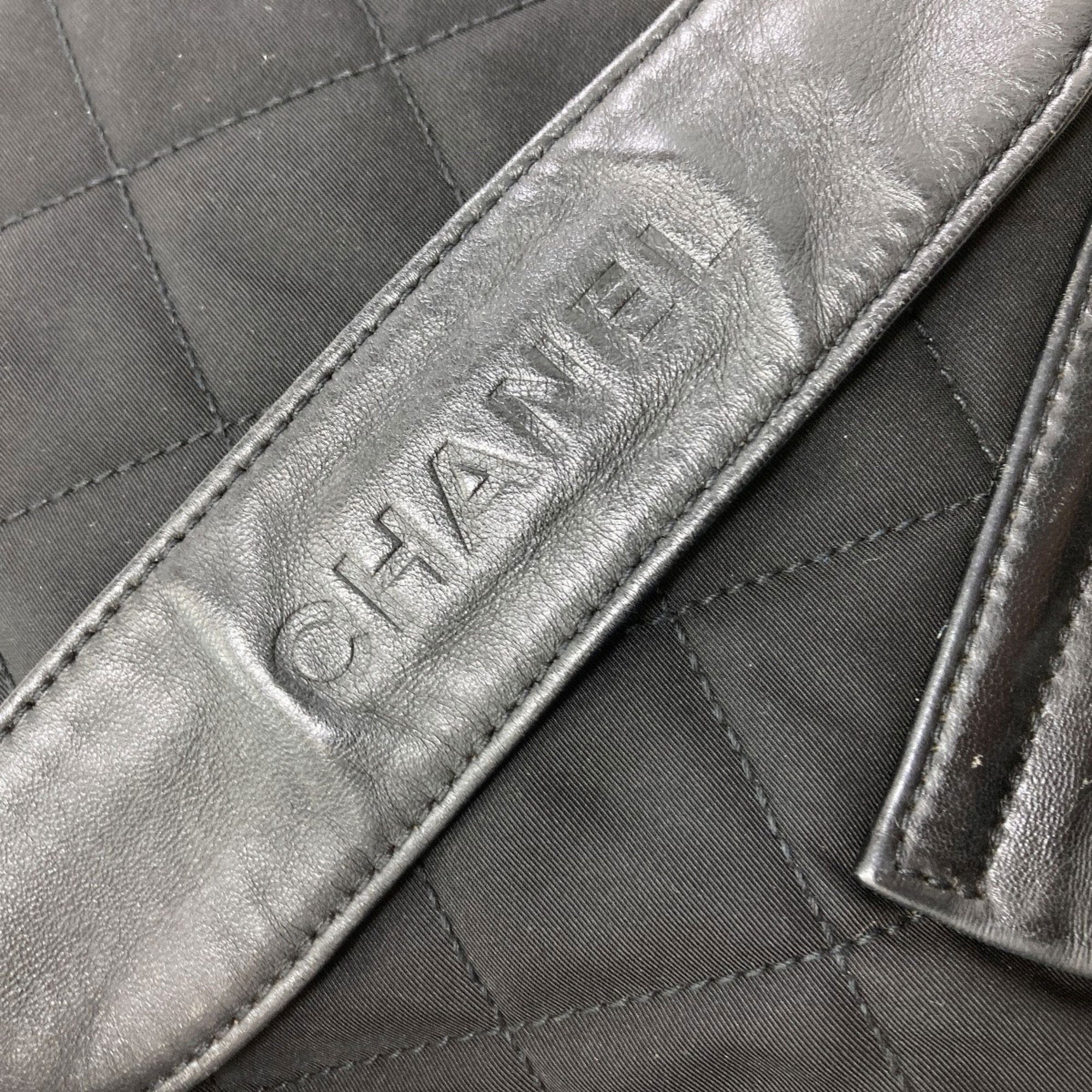 Chanel Matelasse Black Nylon Leather Shoulder Bag (Pre-Owned)